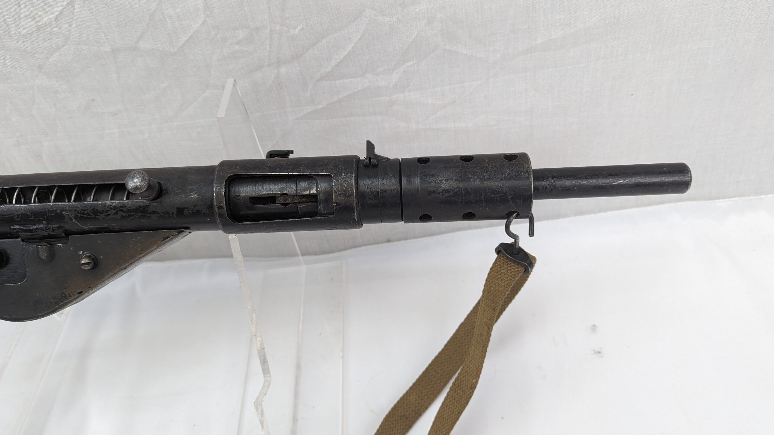 Fully Strippable WW2 British STEN MK2 SMG, Sling, 2 Spare Magazines, Speed loader and Canvas Bag - Image 10
