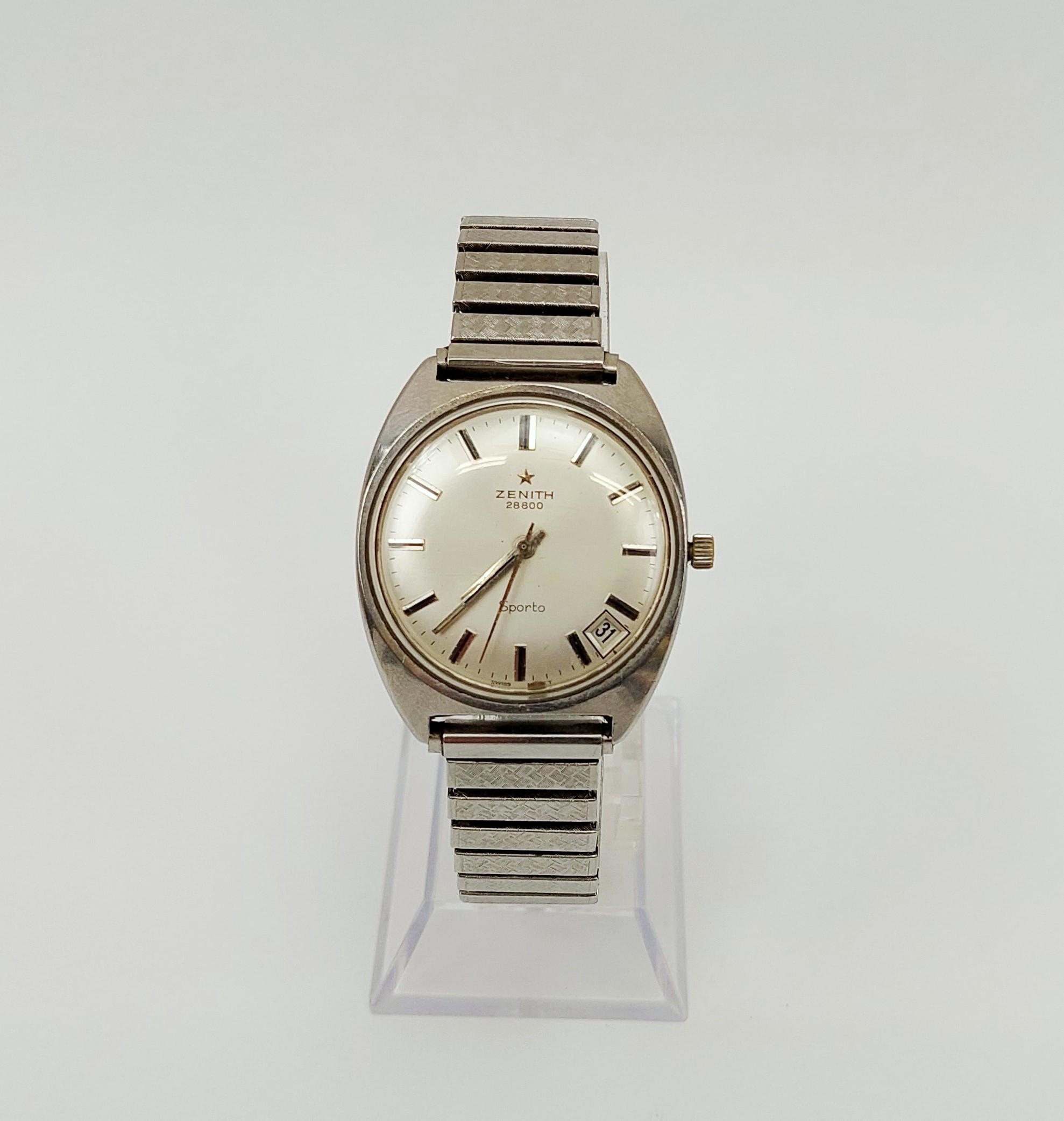 c1970’s Zenith Sporto Manual Wind Gents Watch