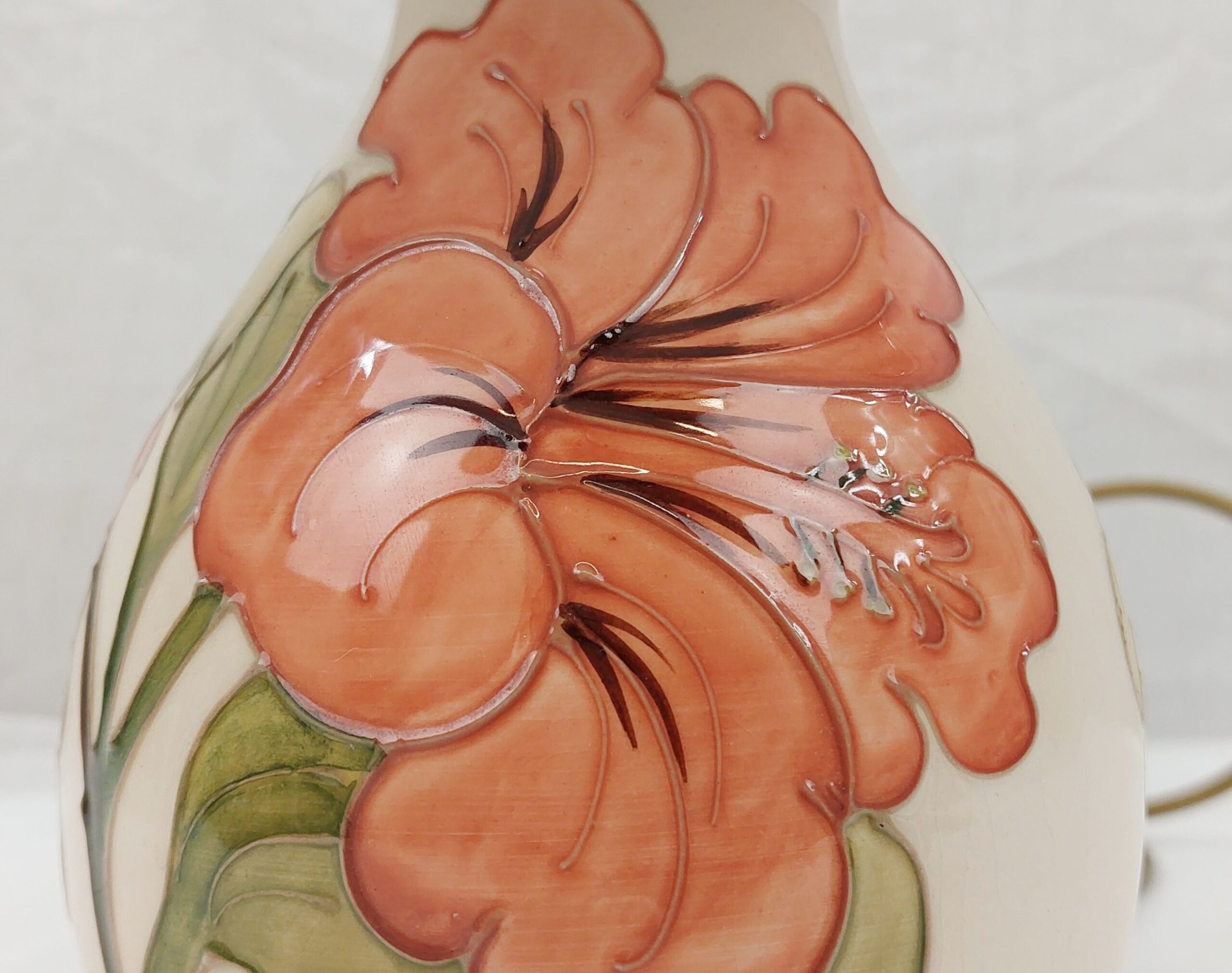 Moorcroft Hibiscus Pattern Table Lamp - Image 3