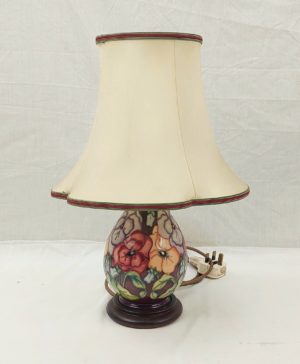 c2000 Moorcroft Pansy Pattern Lamp