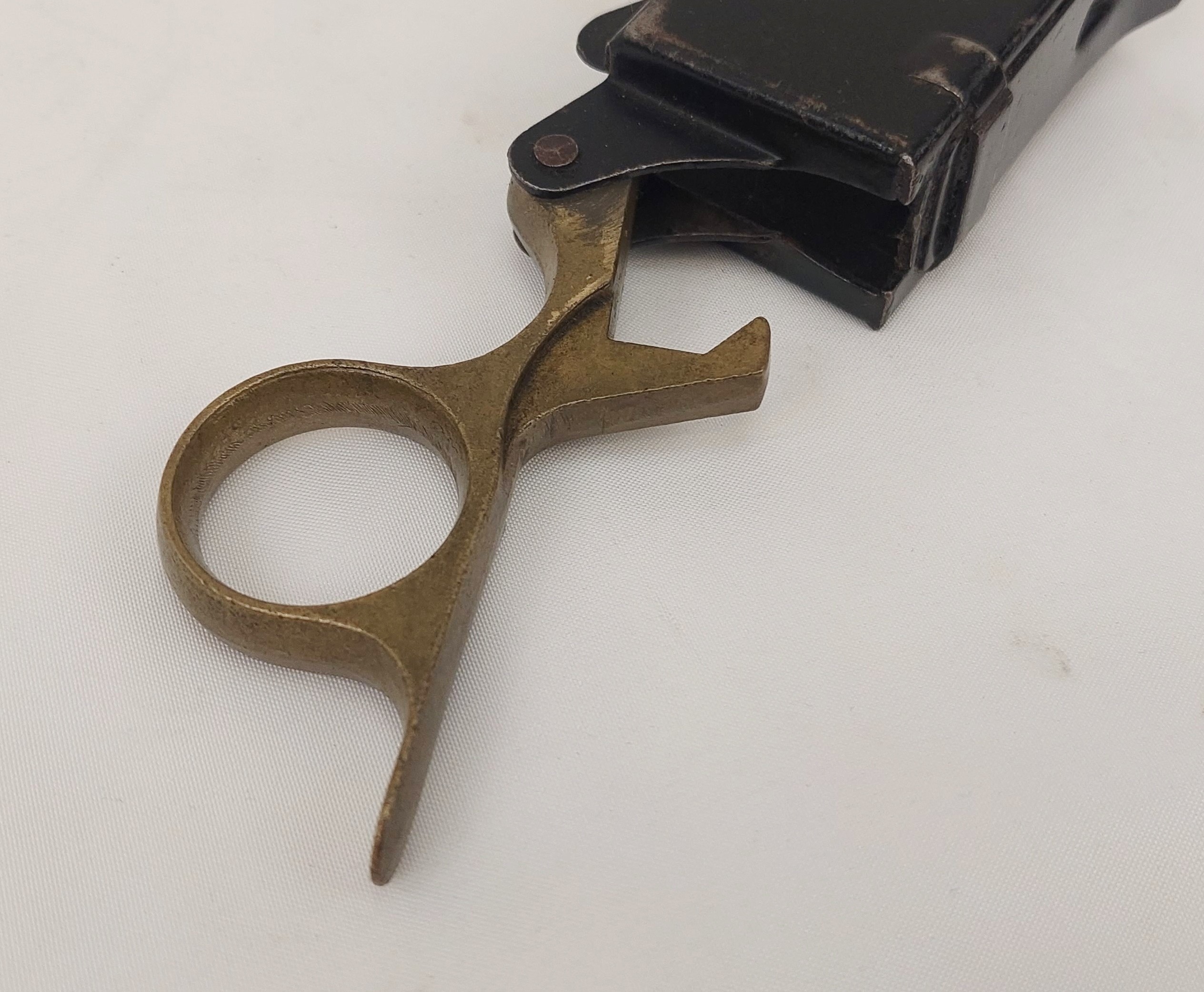 MP40 Belgian Vigneron SMG Speed Loader - Image 2