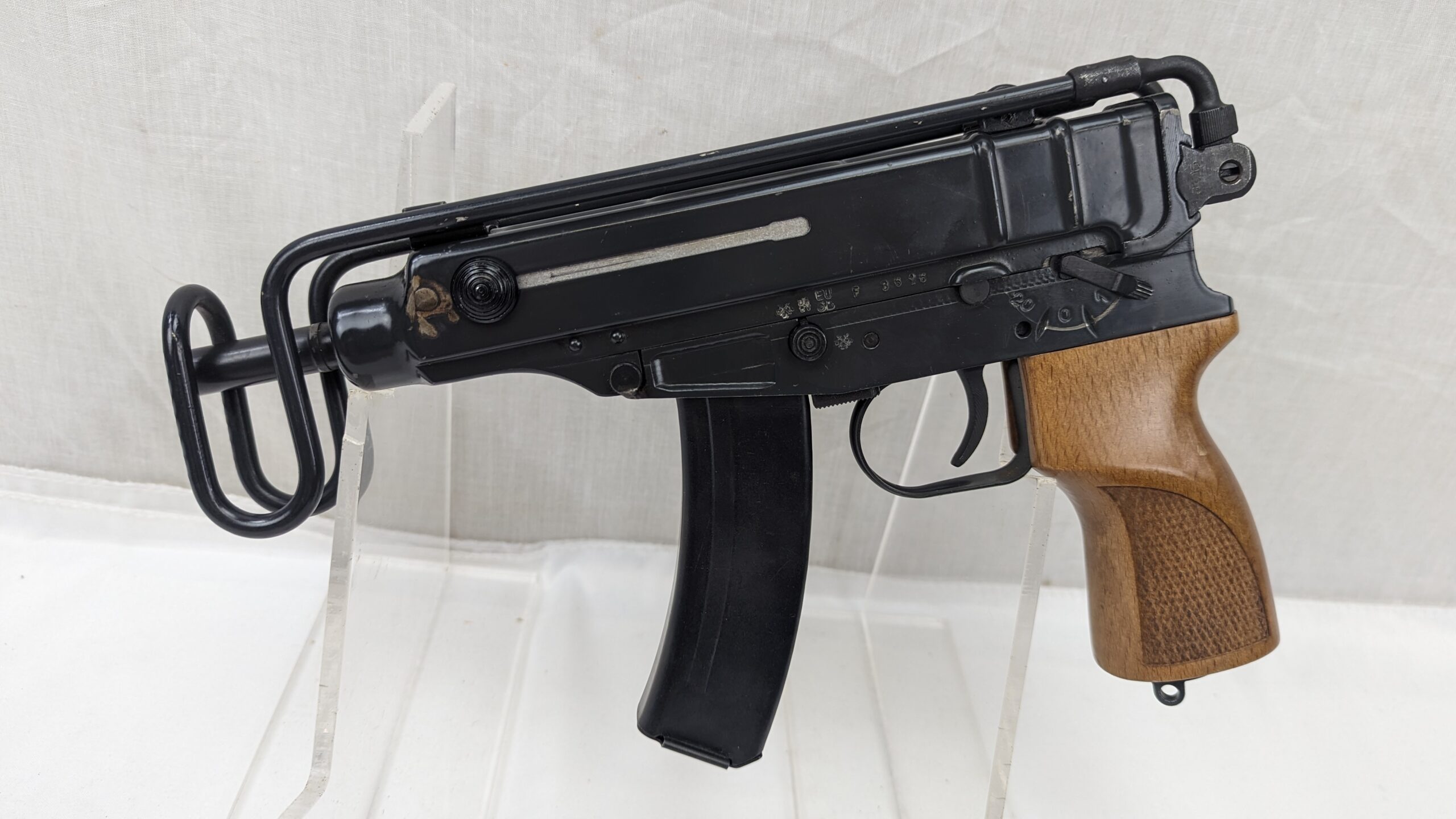Skorpion VZ61 Sub-Machine Gun, Holster and Kit – Deactivated - Image 8