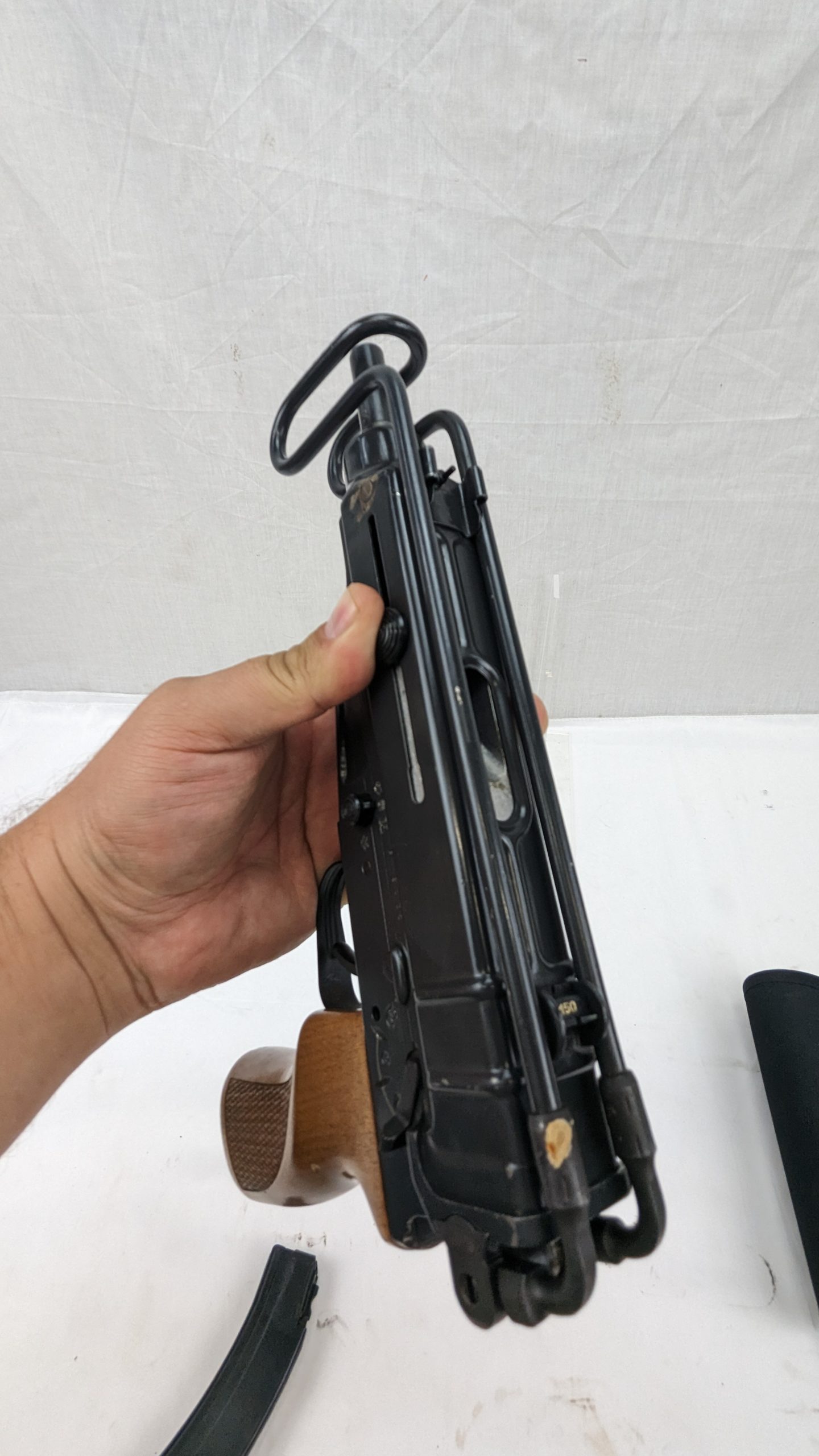 Skorpion VZ61 Sub-Machine Gun, Holster and Kit – Deactivated - Image 12