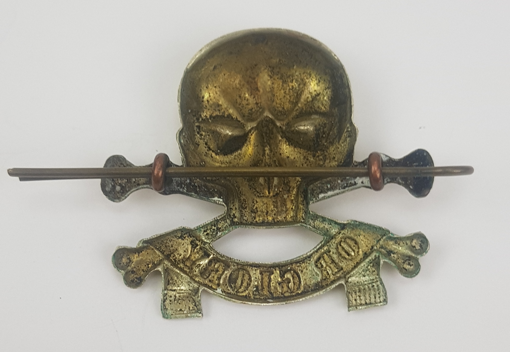 WW2 17th / 21st Lancers Death Head Cap Badge - Image 2