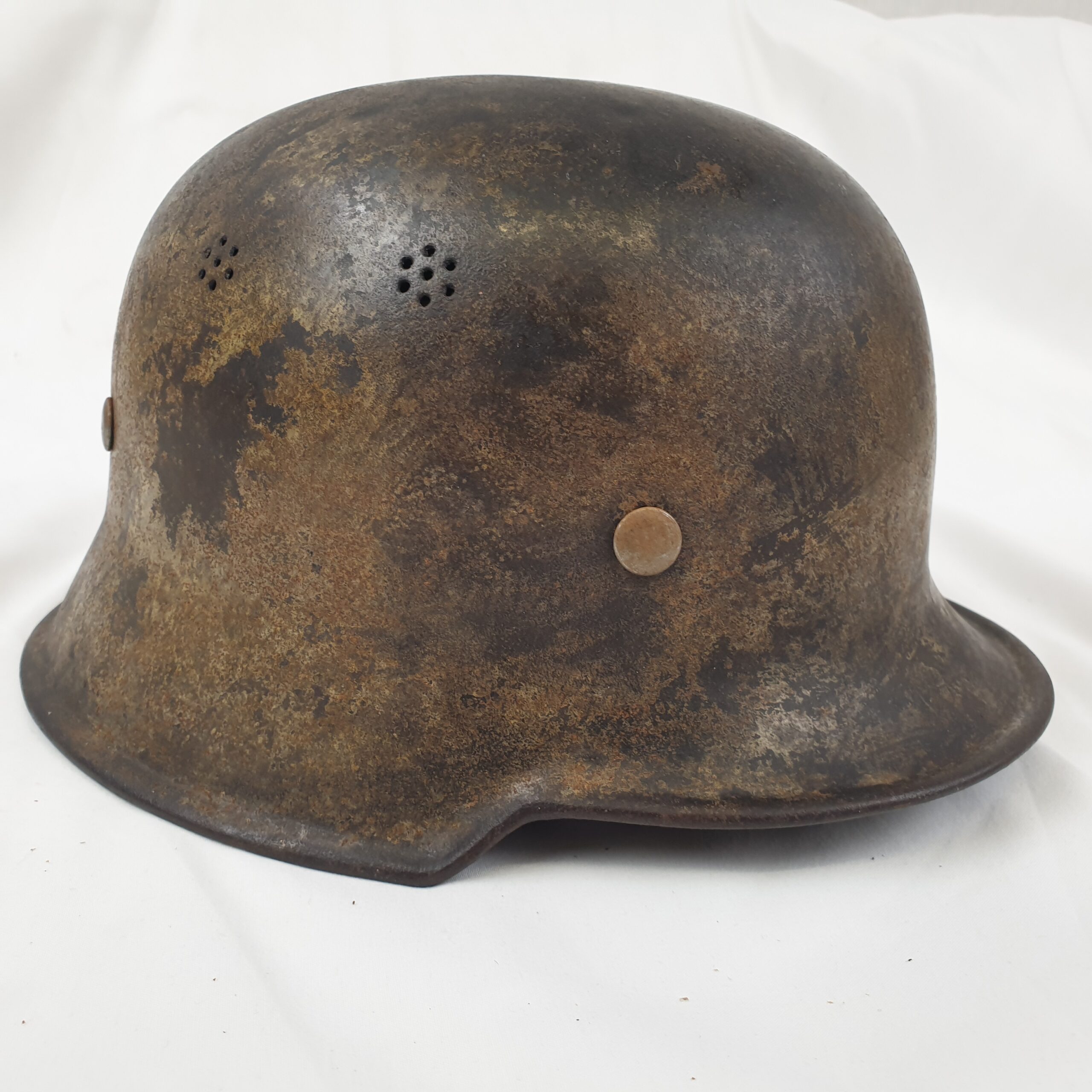 WW2 Era German M34 Helmet with replacement liner - Image 2