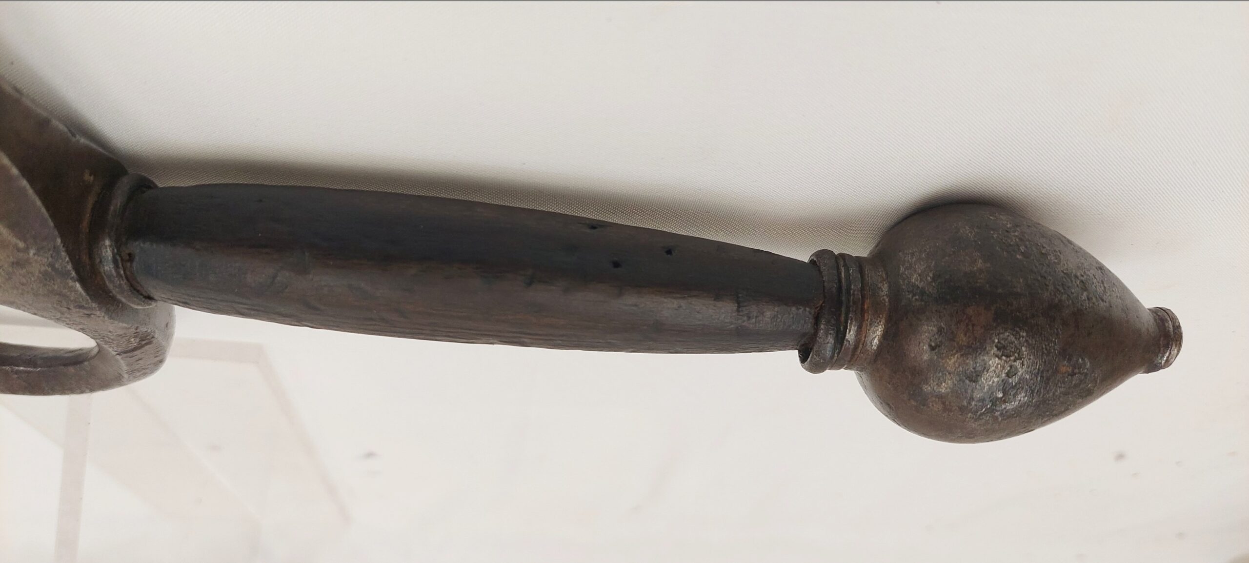 c1600 North European Horsemans Sword - Image 20