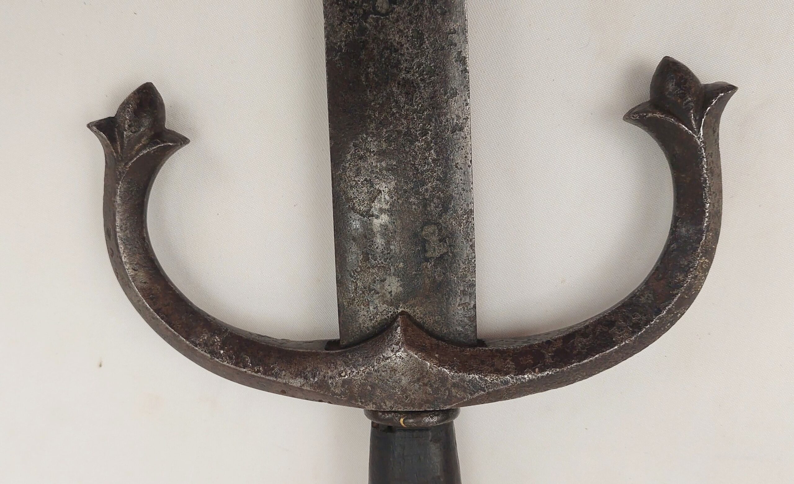 c1600 North European Horsemans Sword - Image 12