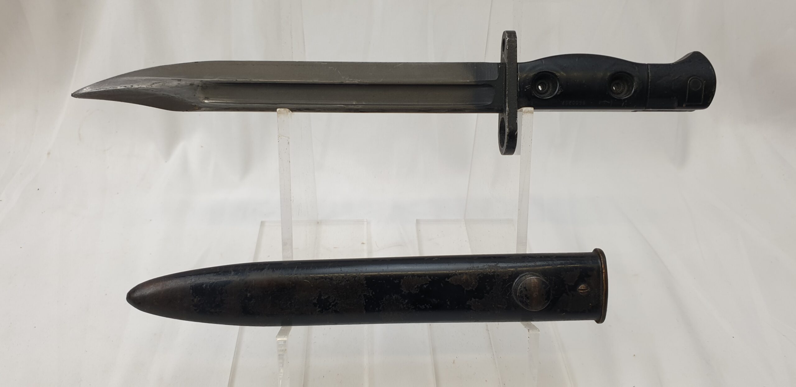 British SLR L1A3 Bayonet, Complete with the Original Scabbard - Image 6