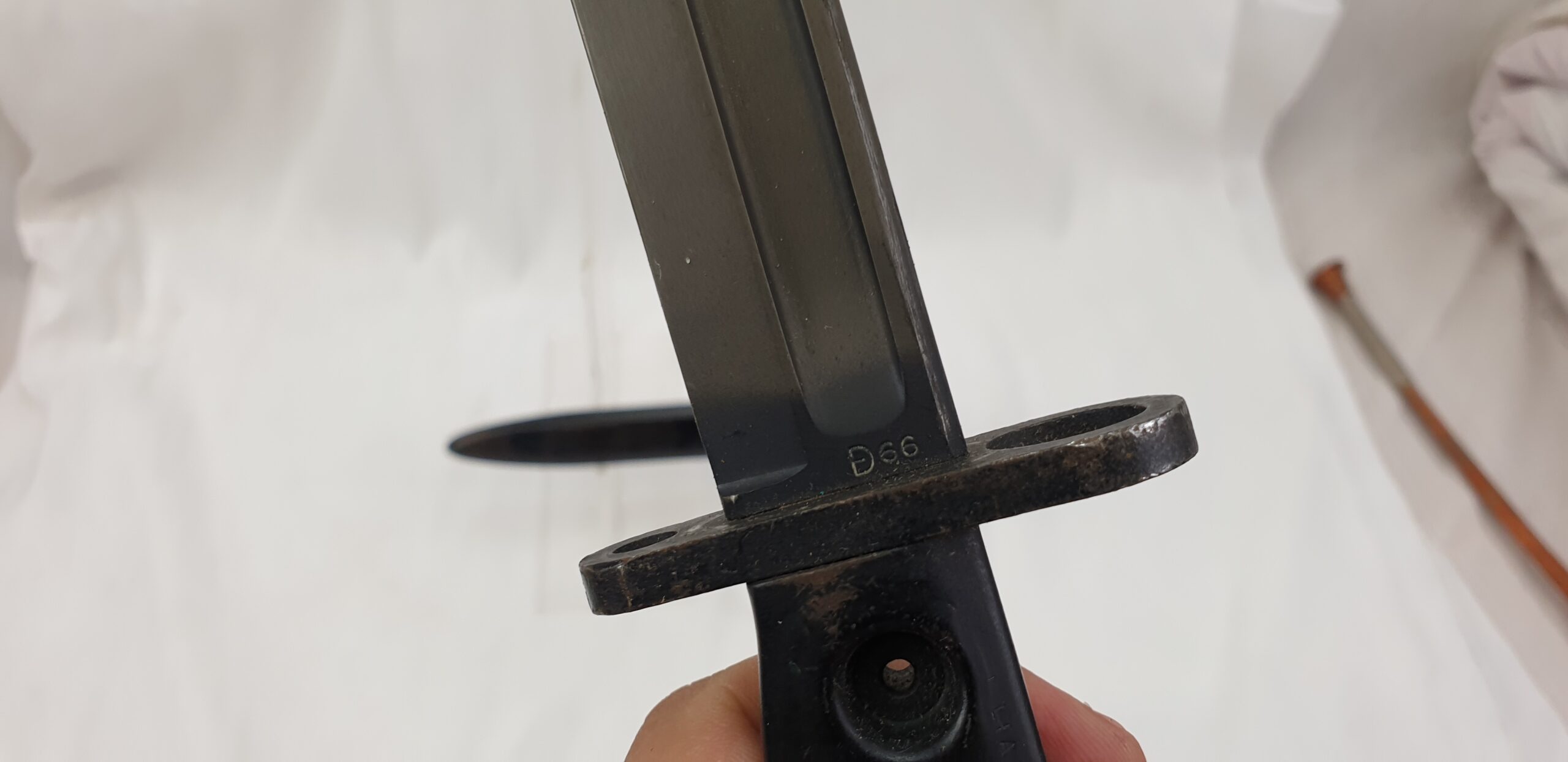 British SLR L1A3 Bayonet, Complete with the Original Scabbard - Image 9
