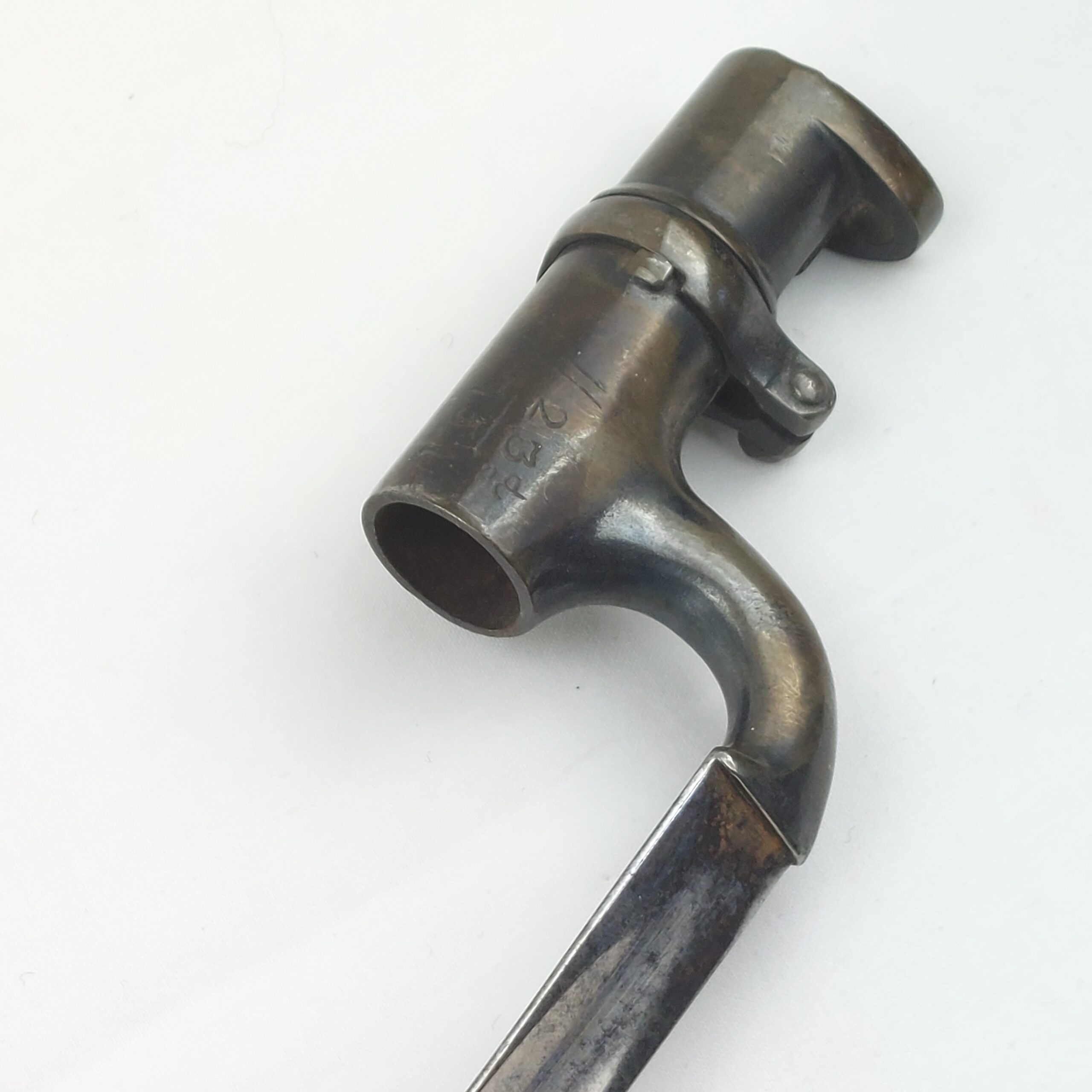 Confederate numbered P1853 Martini Socket Bayonet by Richard & William Aston of Birmingham with leather scabbard - Image 13