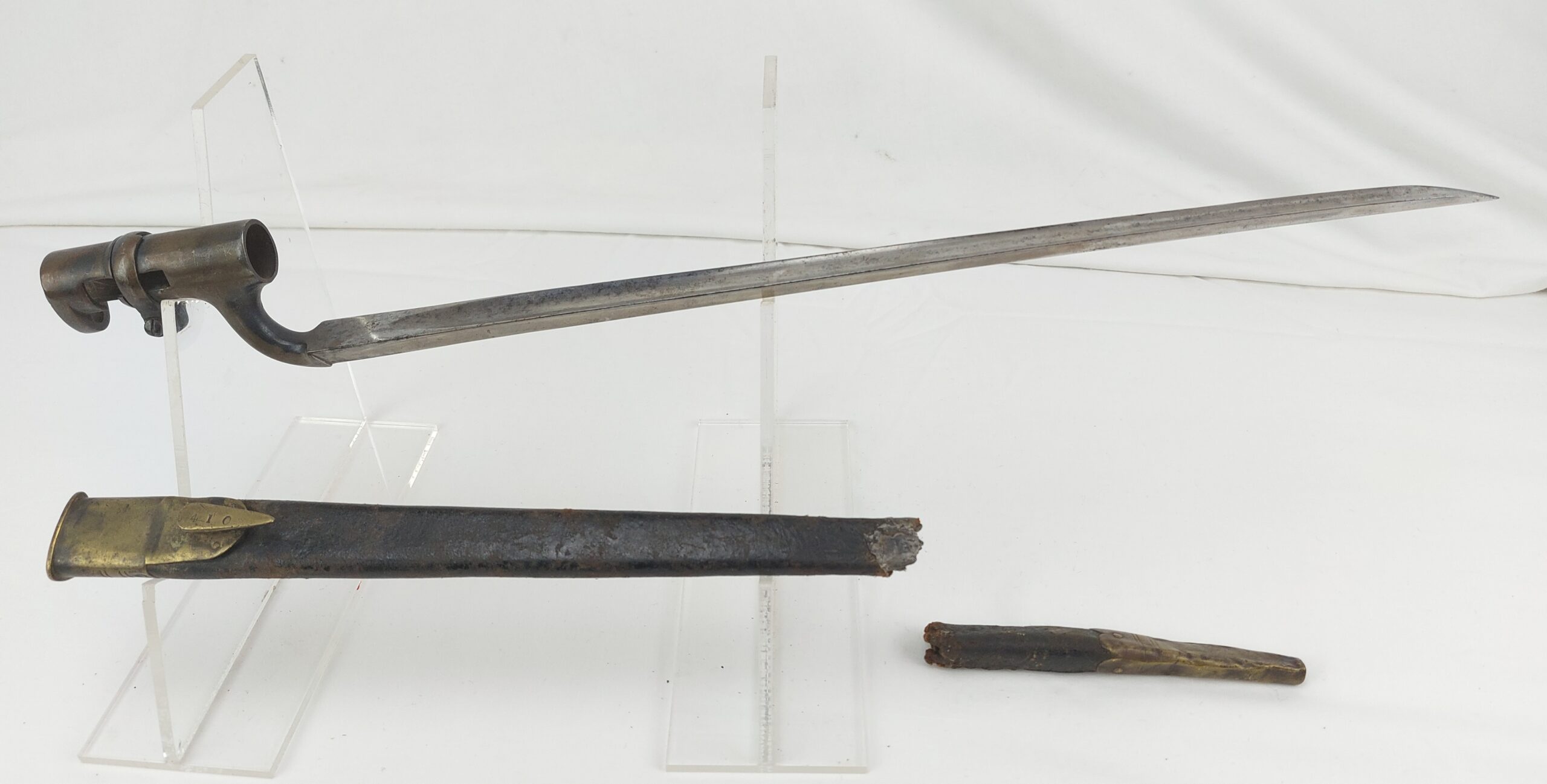 Confederate numbered P1853 Martini Socket Bayonet by Richard & William Aston of Birmingham with leather scabbard