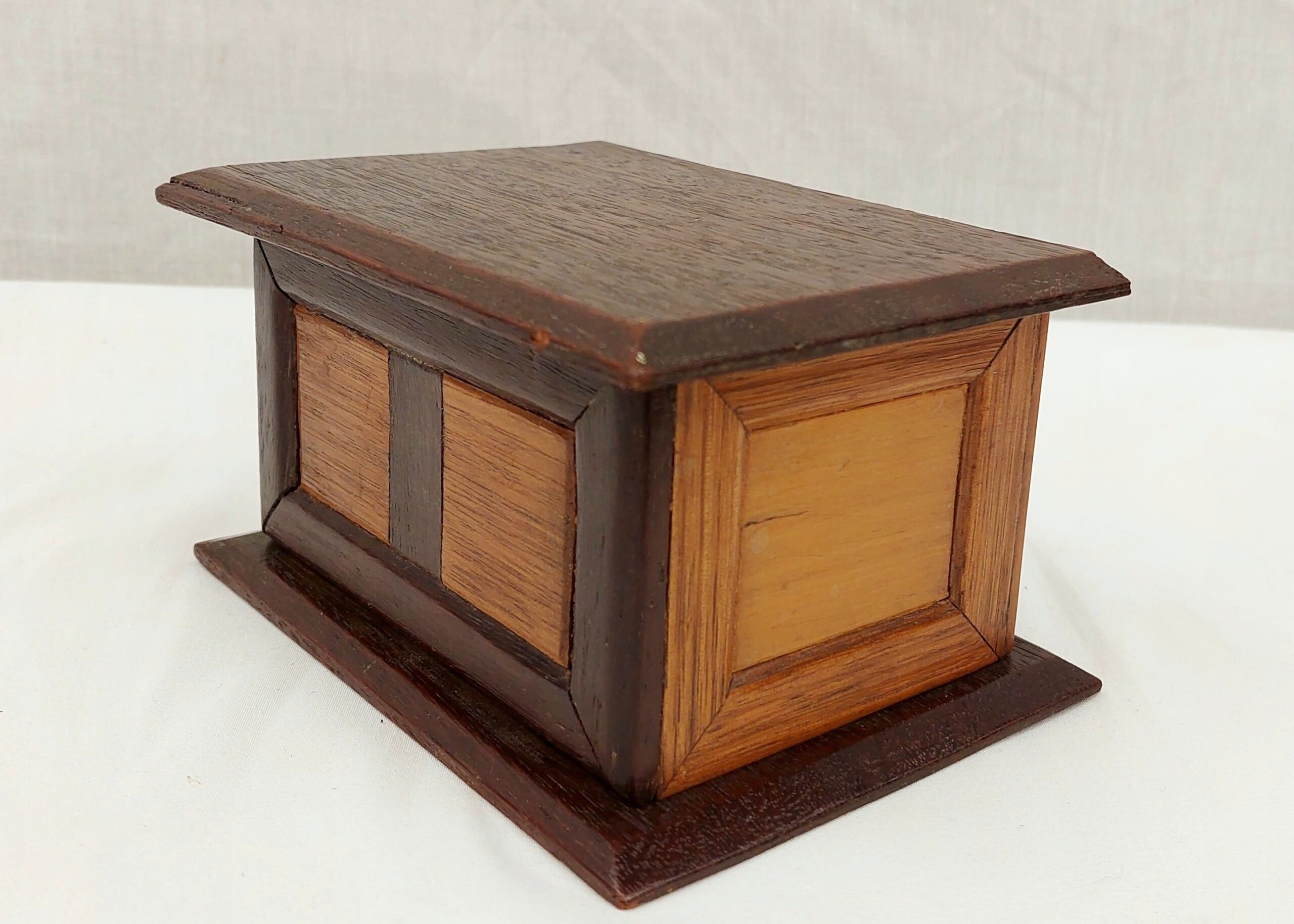 c1950’s Miniature Chest of Drawers Money Box - Image 4