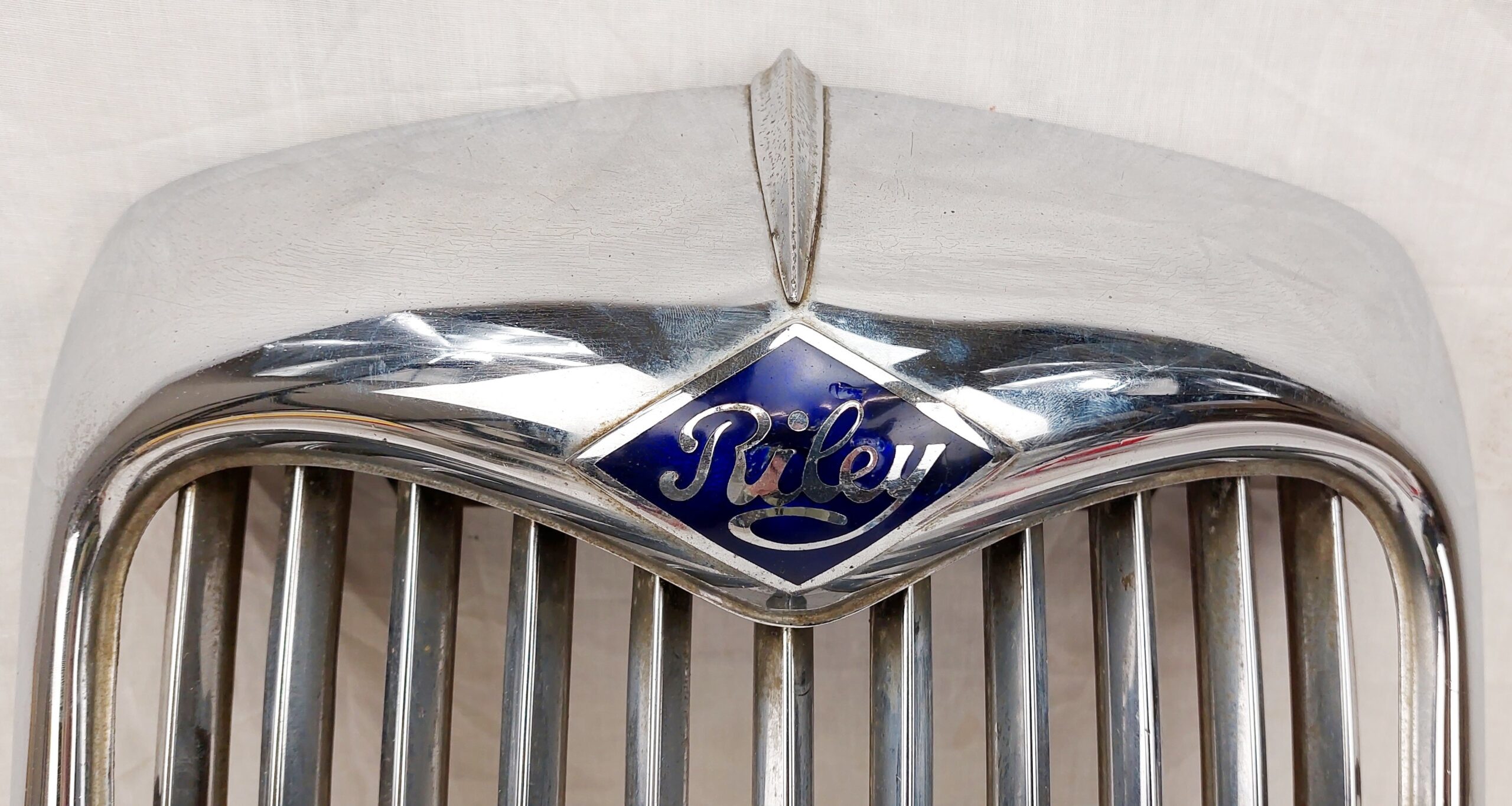 Late 1960's Riley Elf Car Radiator Grill - Image 2