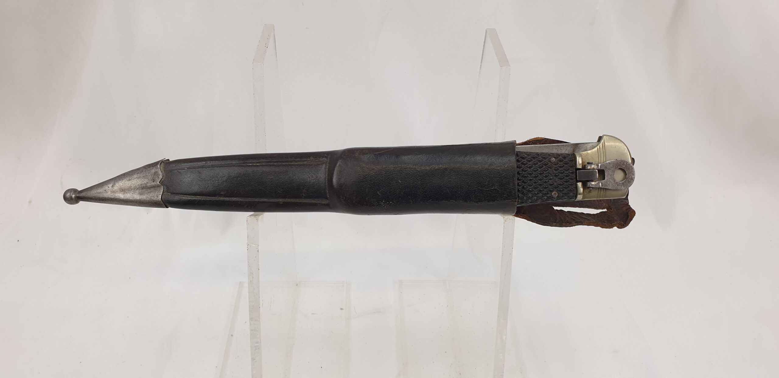Militarised Folding Utility Knife - Image 2