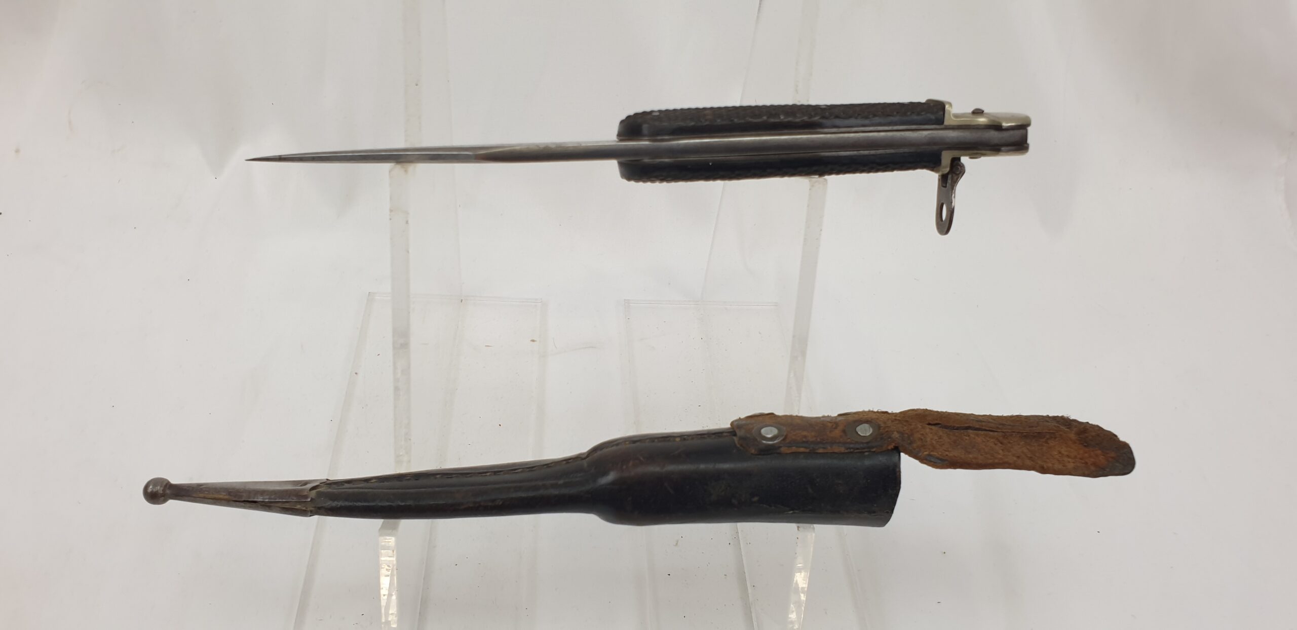 Militarised Folding Utility Knife - Image 7