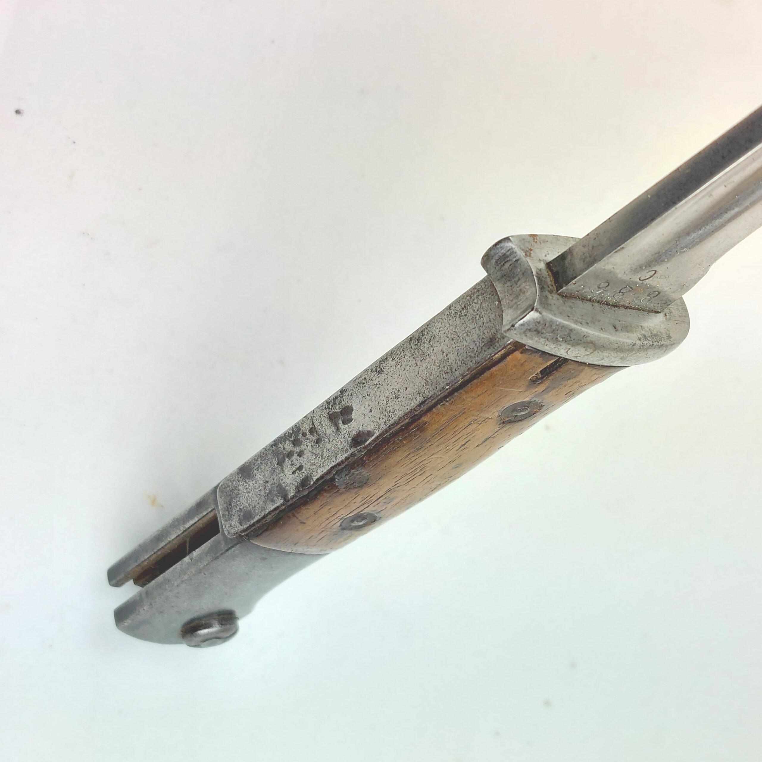 WW2 German Seitengewehr M1884/98 Mark III Bayonet with Wooden Grips and Scabbard for K98 Rifle - Image 12