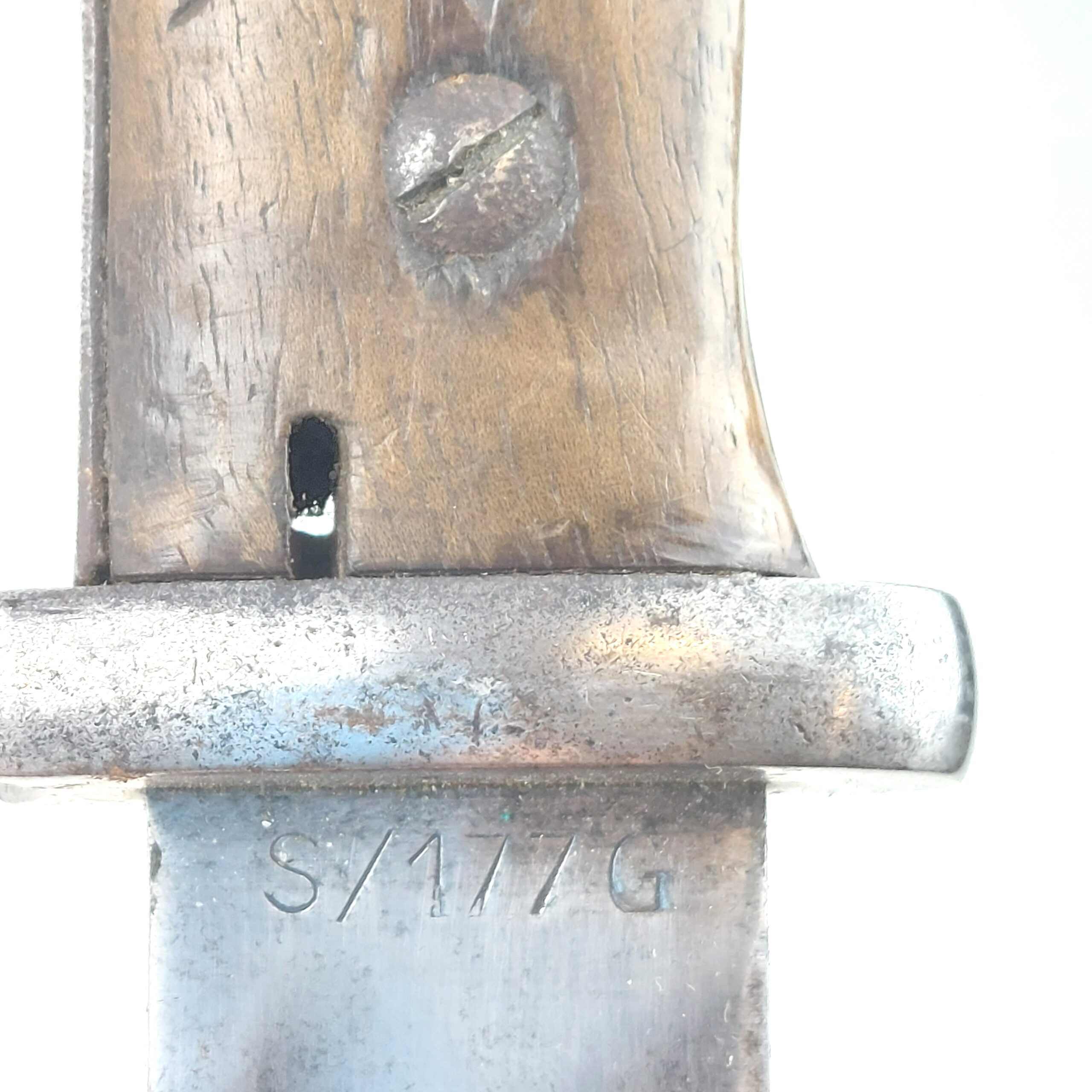 WW2 German Seitengewehr M1884/98 Mark III Bayonet with Wooden Grips and Scabbard for K98 Rifle - Image 18