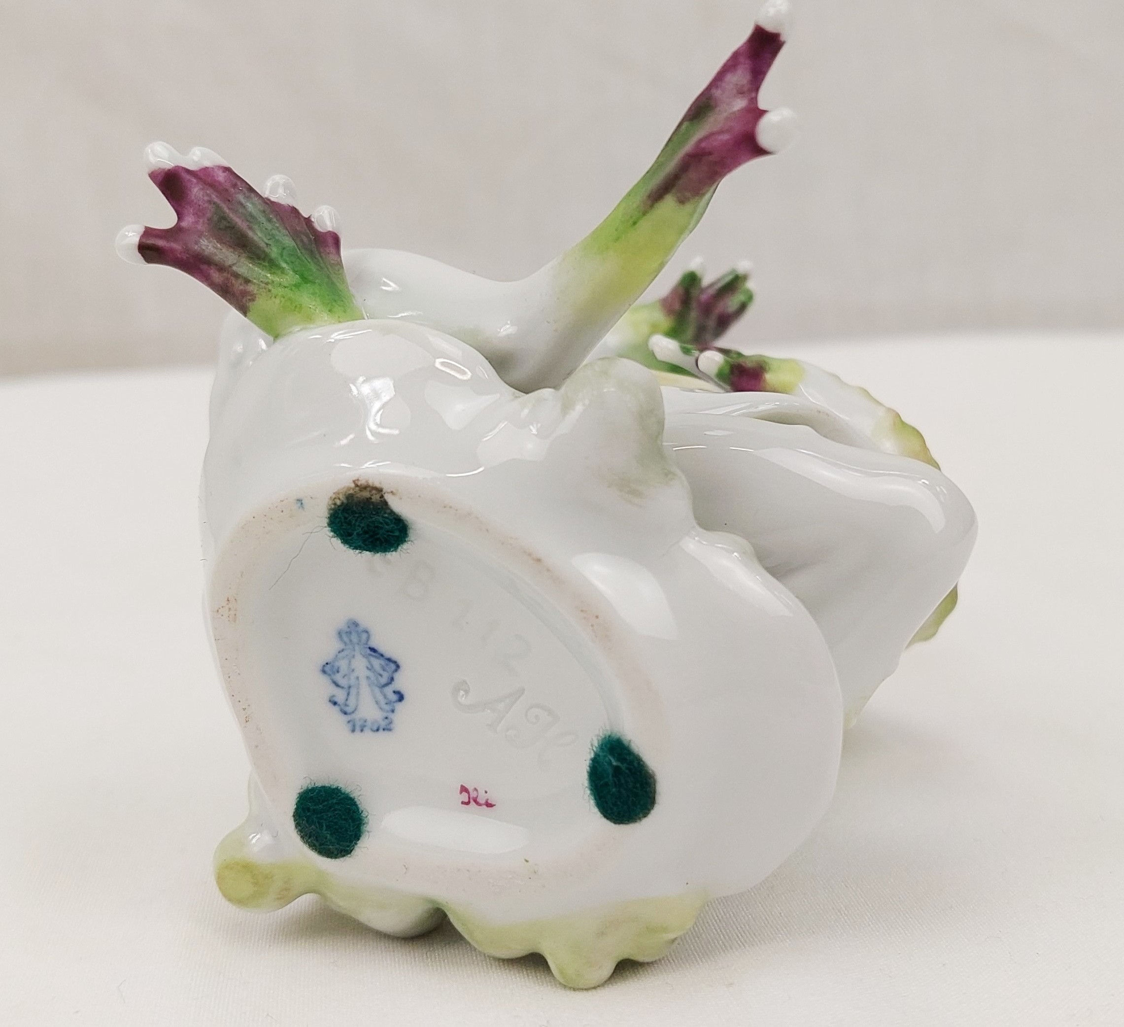 Quirky c1960 Volkstedt Ceramic Frog - Image 5