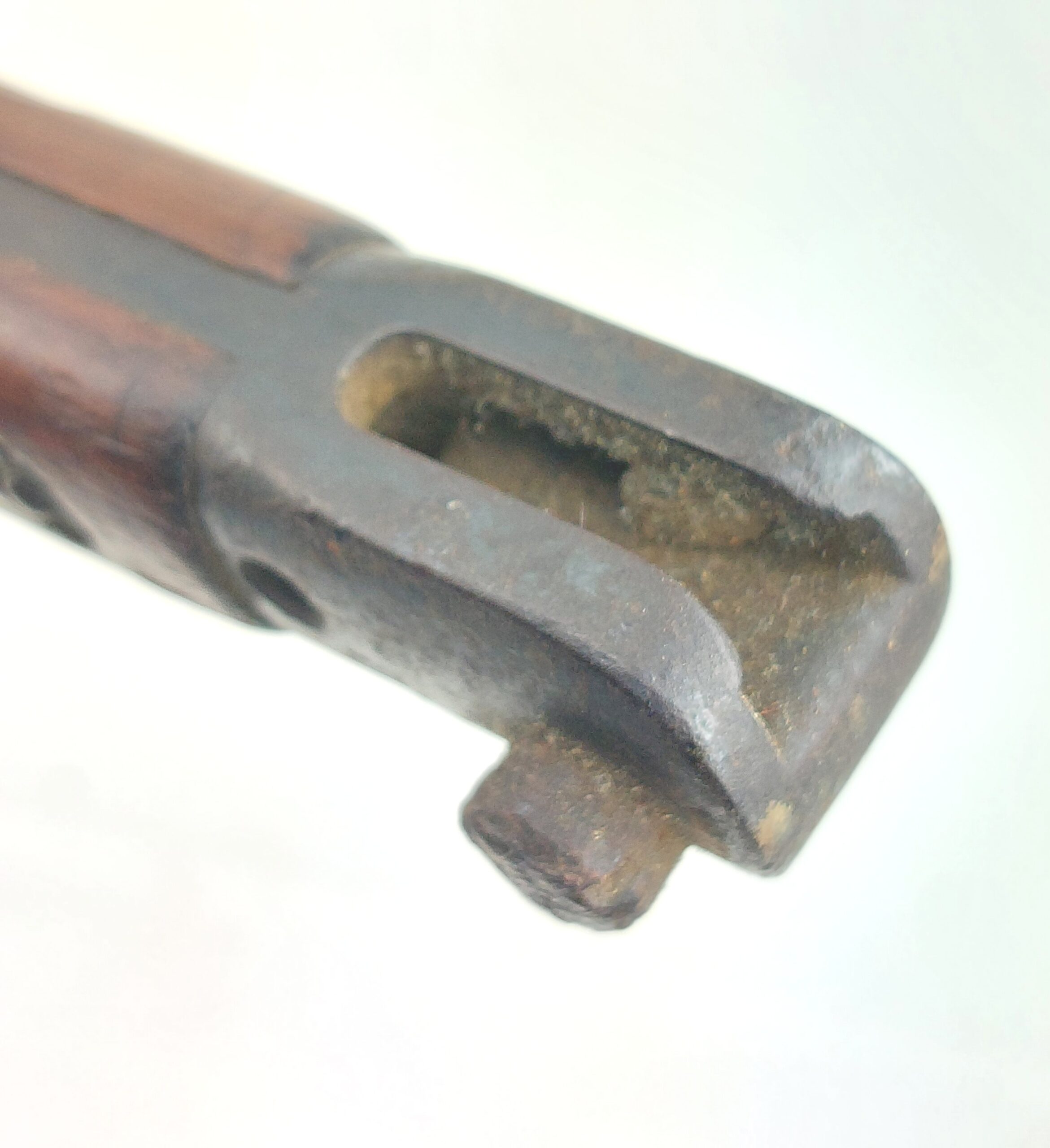 Shortened British 1907 Pattern Bayonet by Vickers dated 1917 - Image 15