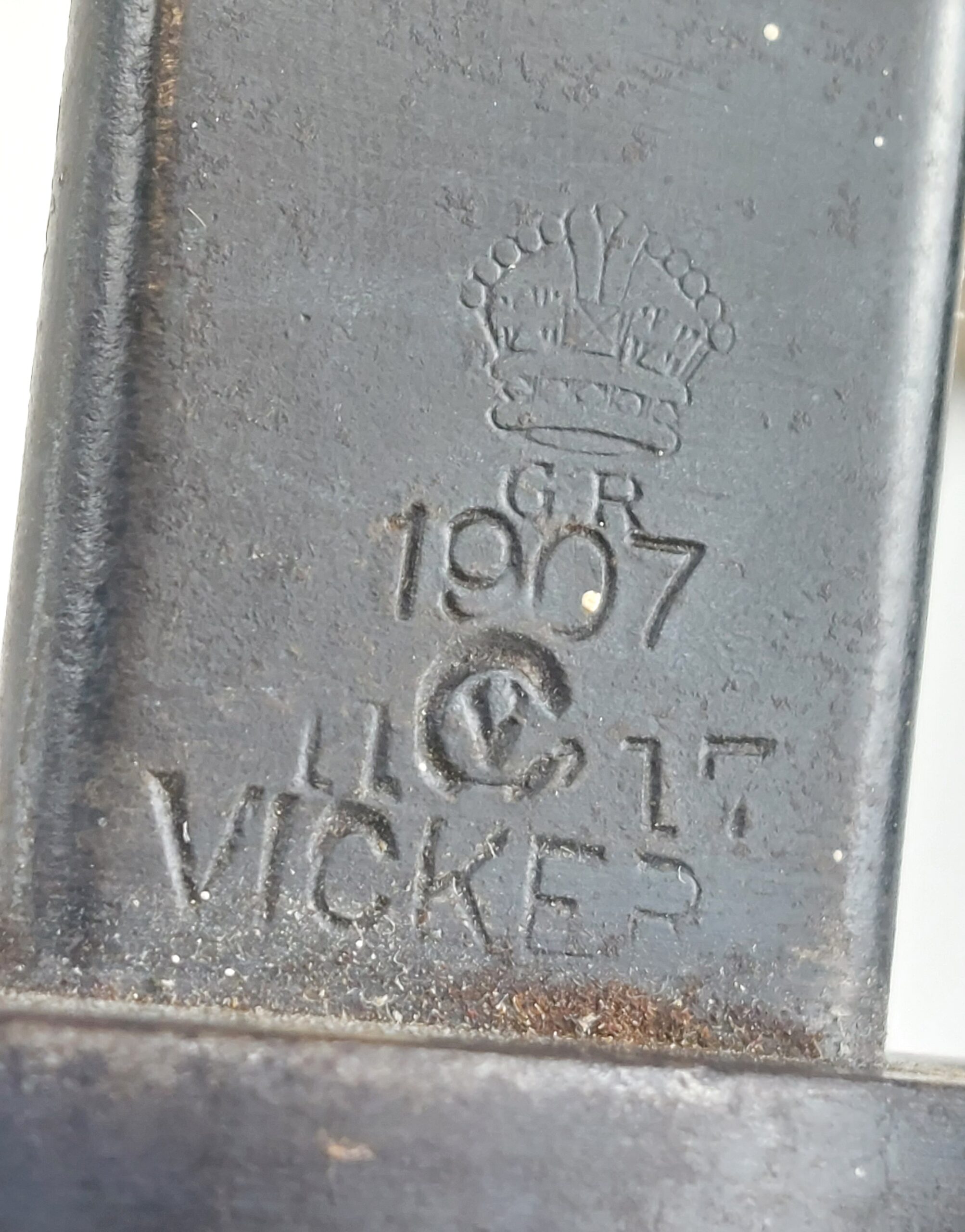 Shortened British 1907 Pattern Bayonet by Vickers dated 1917 - Image 9