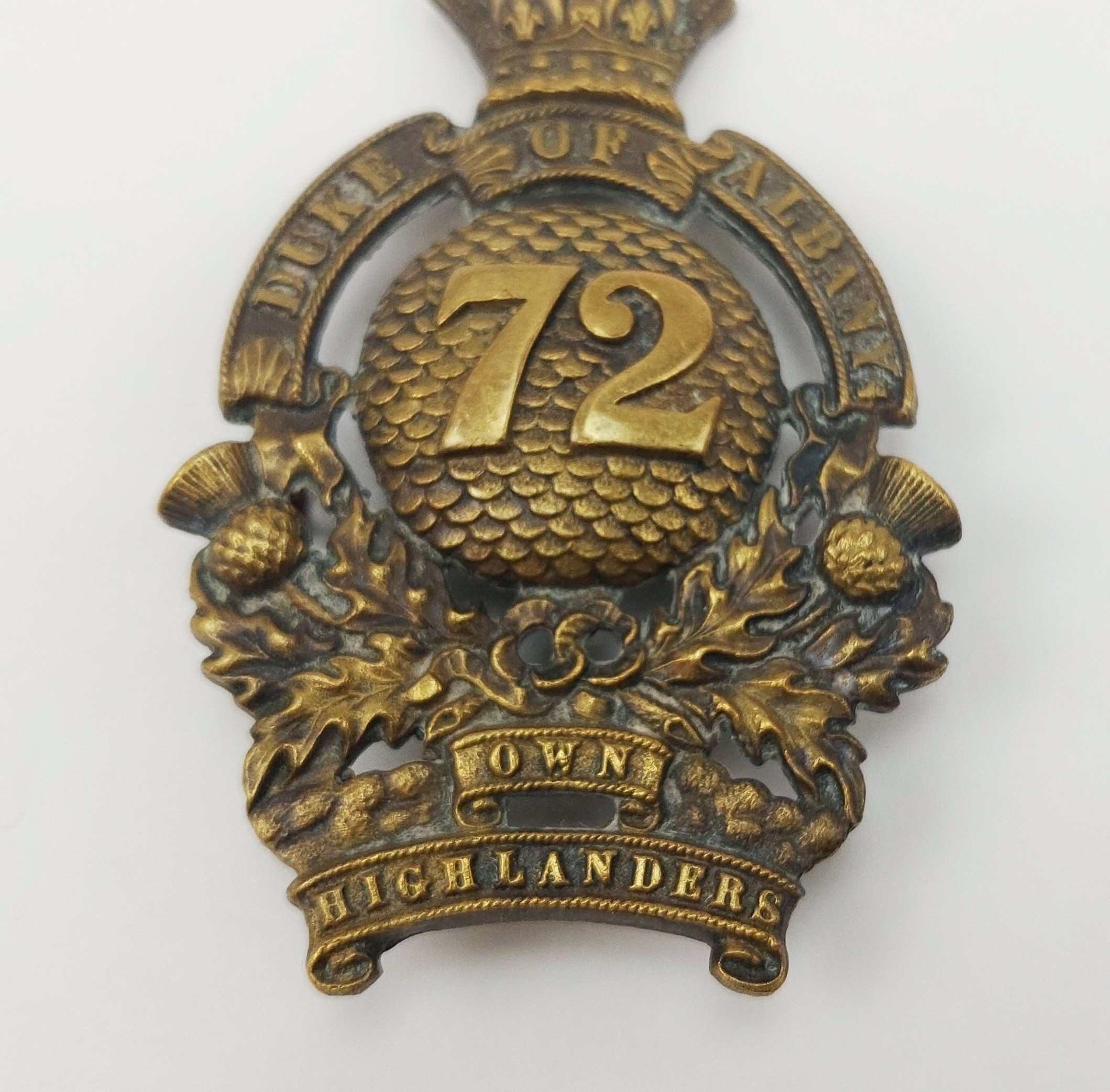 Victorian 72nd Duke Of Albanys Own Highlanders Glengarry Cap Badge - Image 2