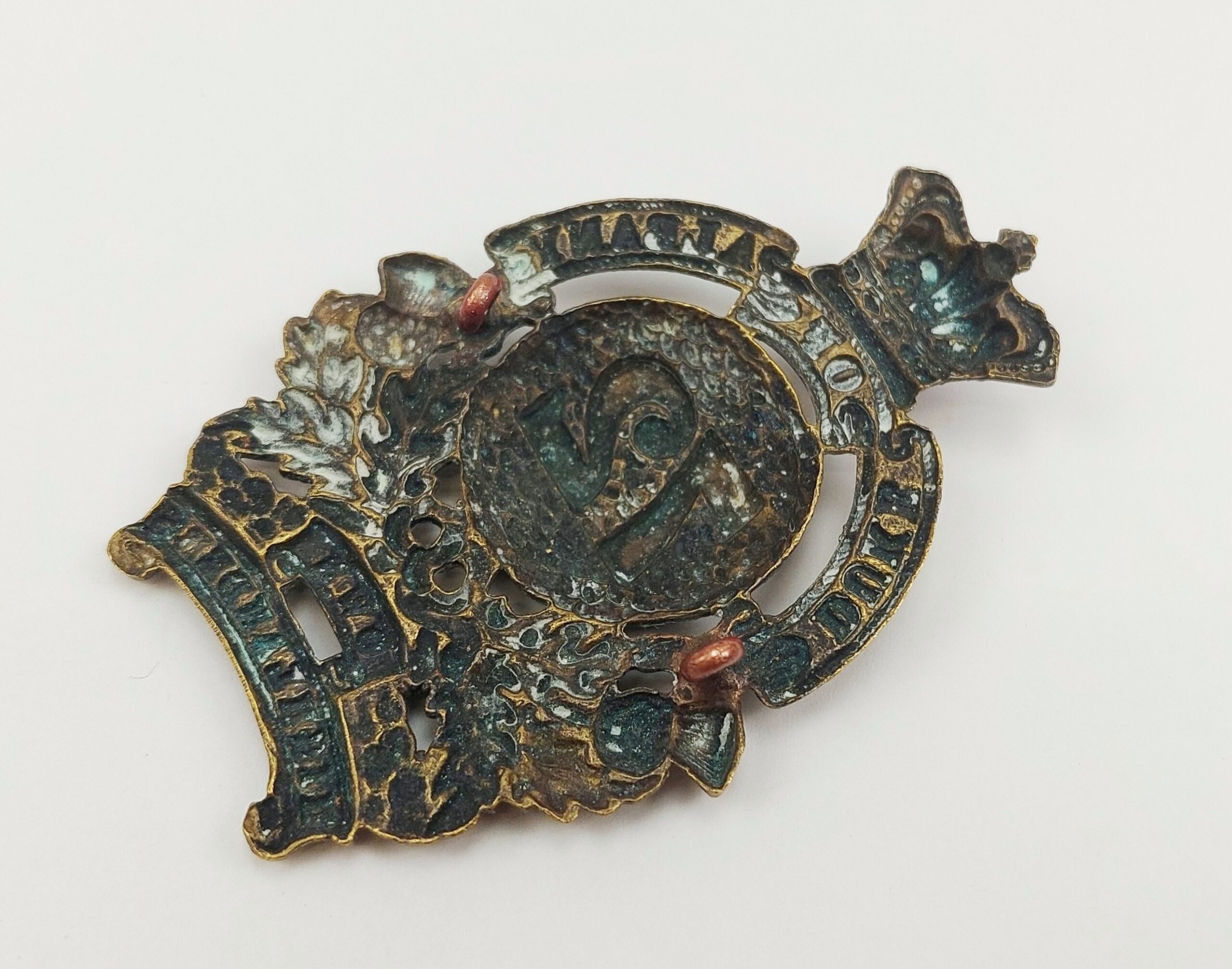 Victorian 72nd Duke Of Albanys Own Highlanders Glengarry Cap Badge - Image 3