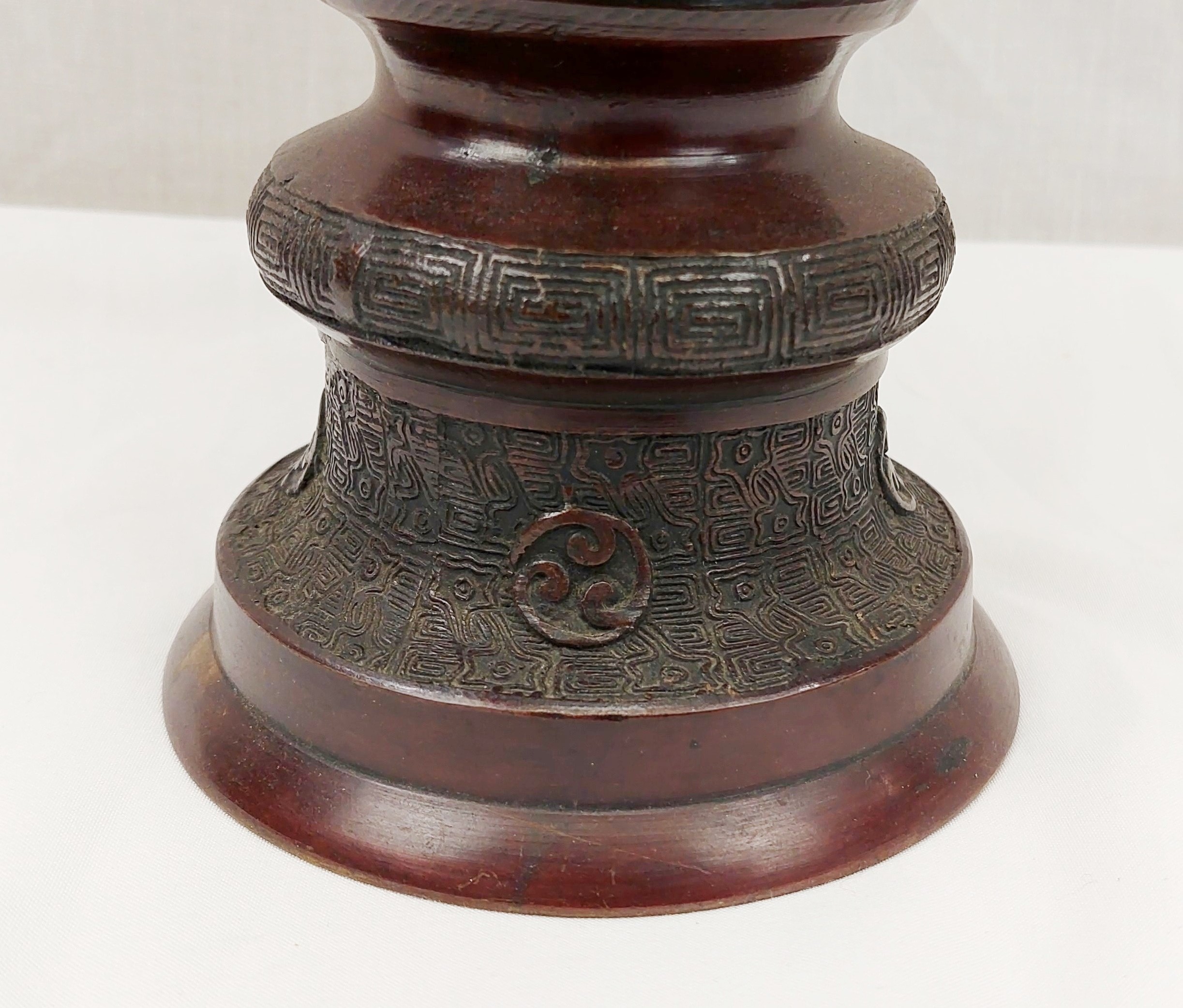 19th Century Japanese Bronze Vase With Birds And Elephant Head Handles - Image 6
