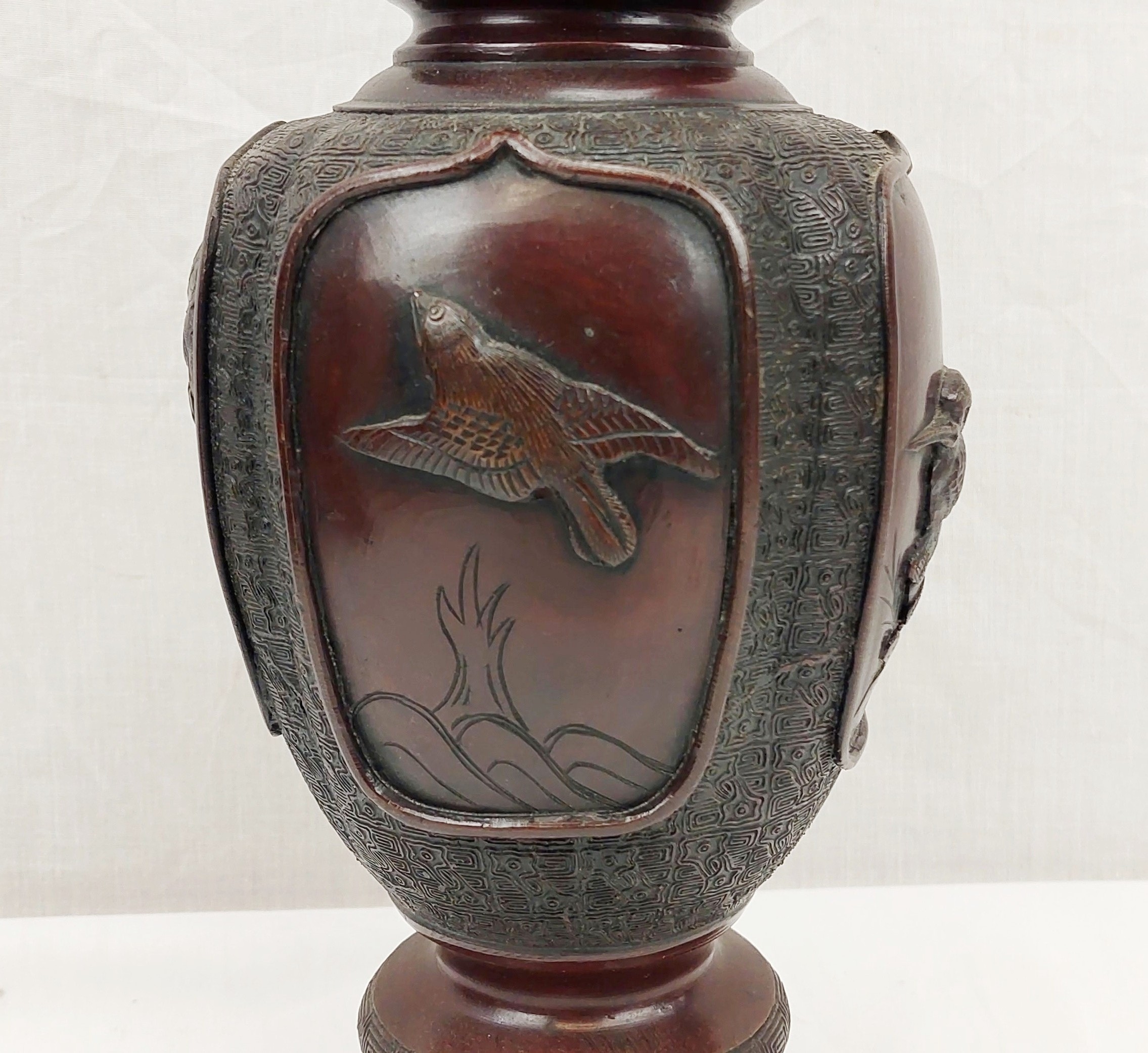 19th Century Japanese Bronze Vase With Birds And Elephant Head Handles - Image 5