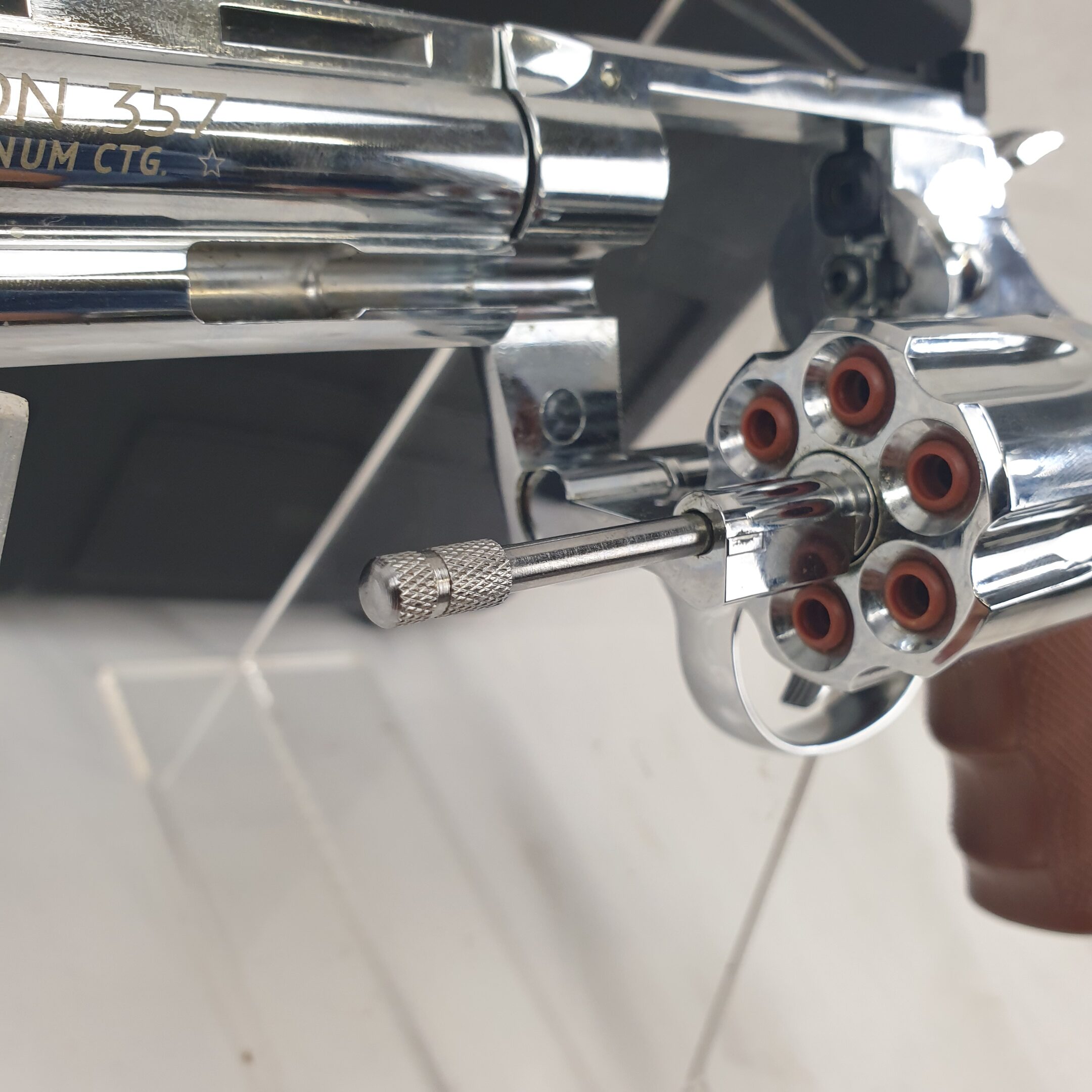 A .177 Cal - 4.5mm BB Colt Python .357 Magnum Revolver - Image 11