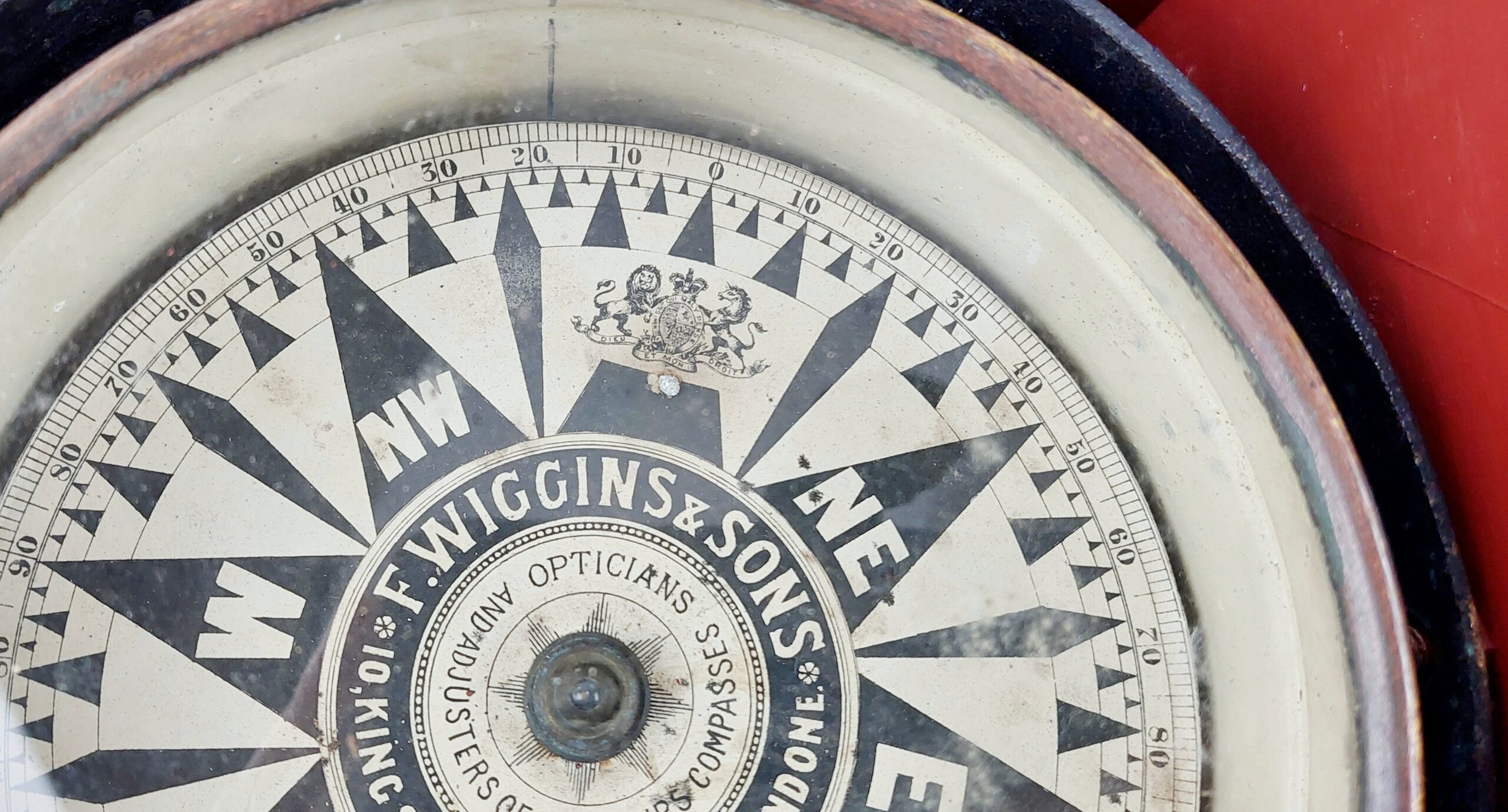 Circa WW1 Cased F Wiggins & Sons Marine Dry Card Compass - Image 6