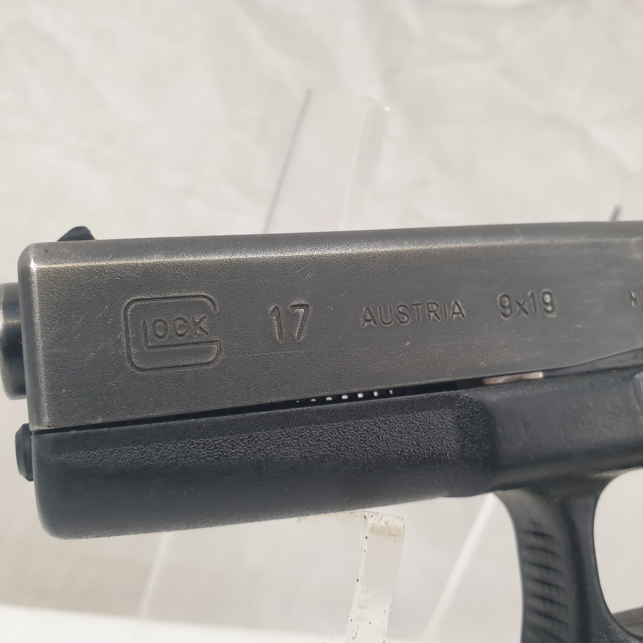 Deactivated Glock 17 Second Generation #6 - Image 2
