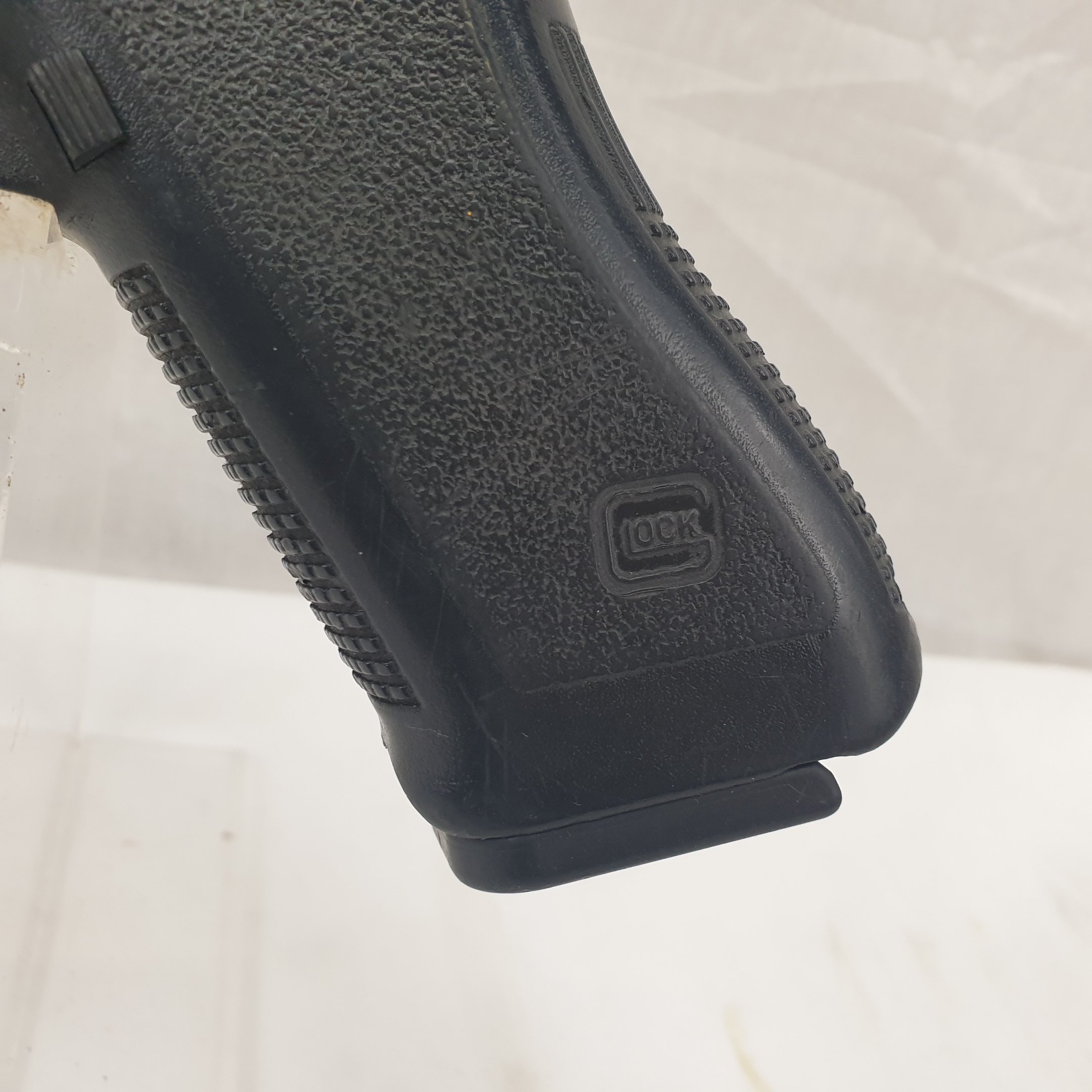 Deactivated Glock 17 Second Generation #6 - Image 4