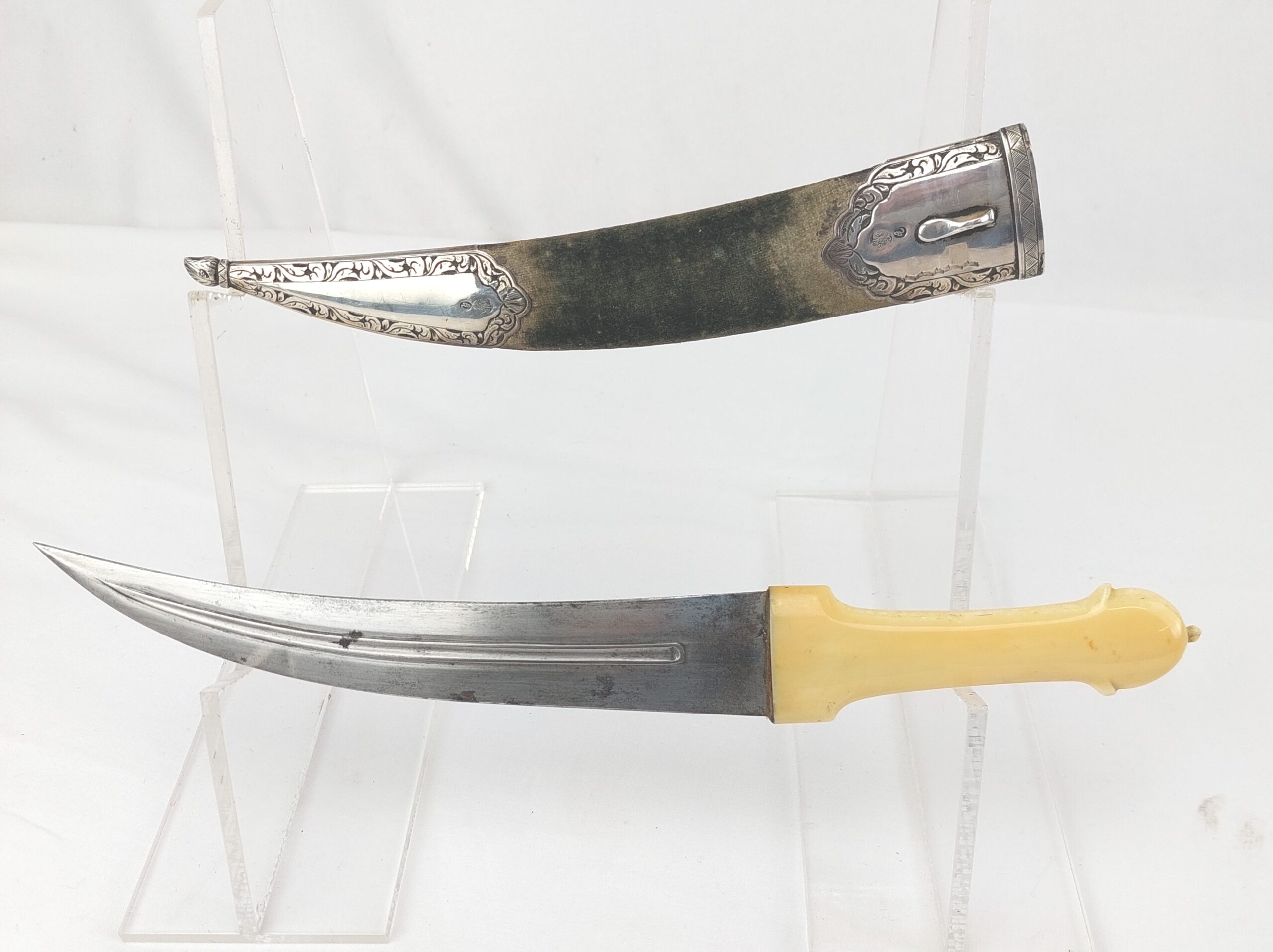 Elegant, Bone Handled Russian Officers Dagger / Babut with Silver and Green Velvet Scabbard - Image 2