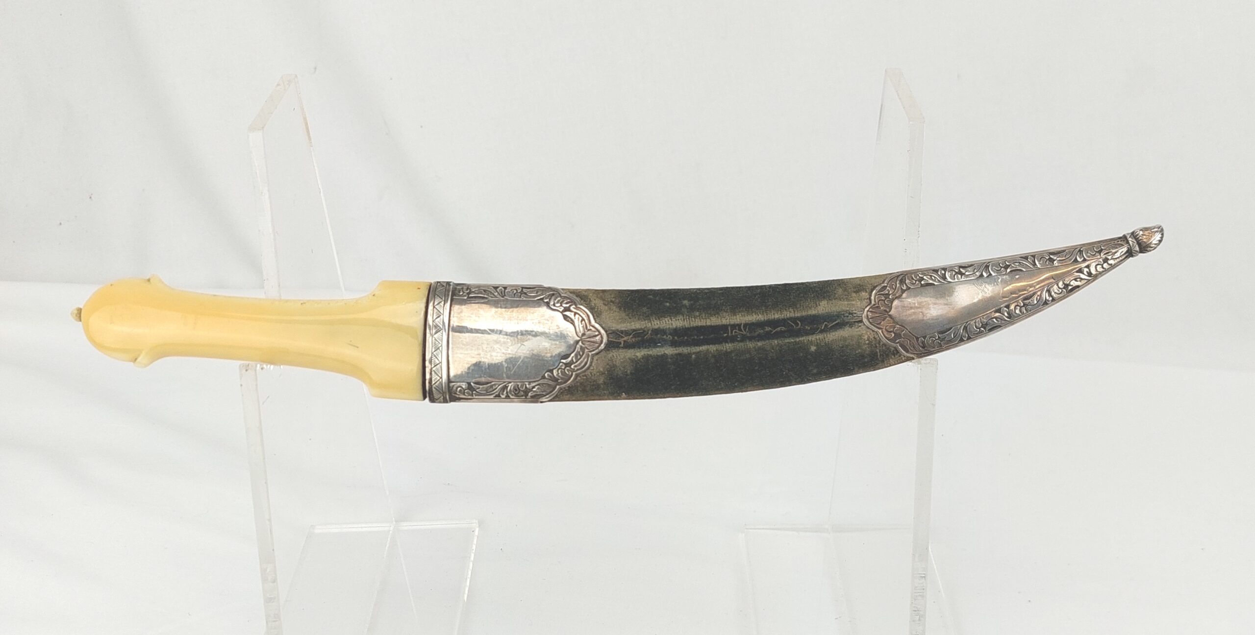 Elegant, Bone Handled Russian Officers Dagger / Babut with Silver and Green Velvet Scabbard - Image 6