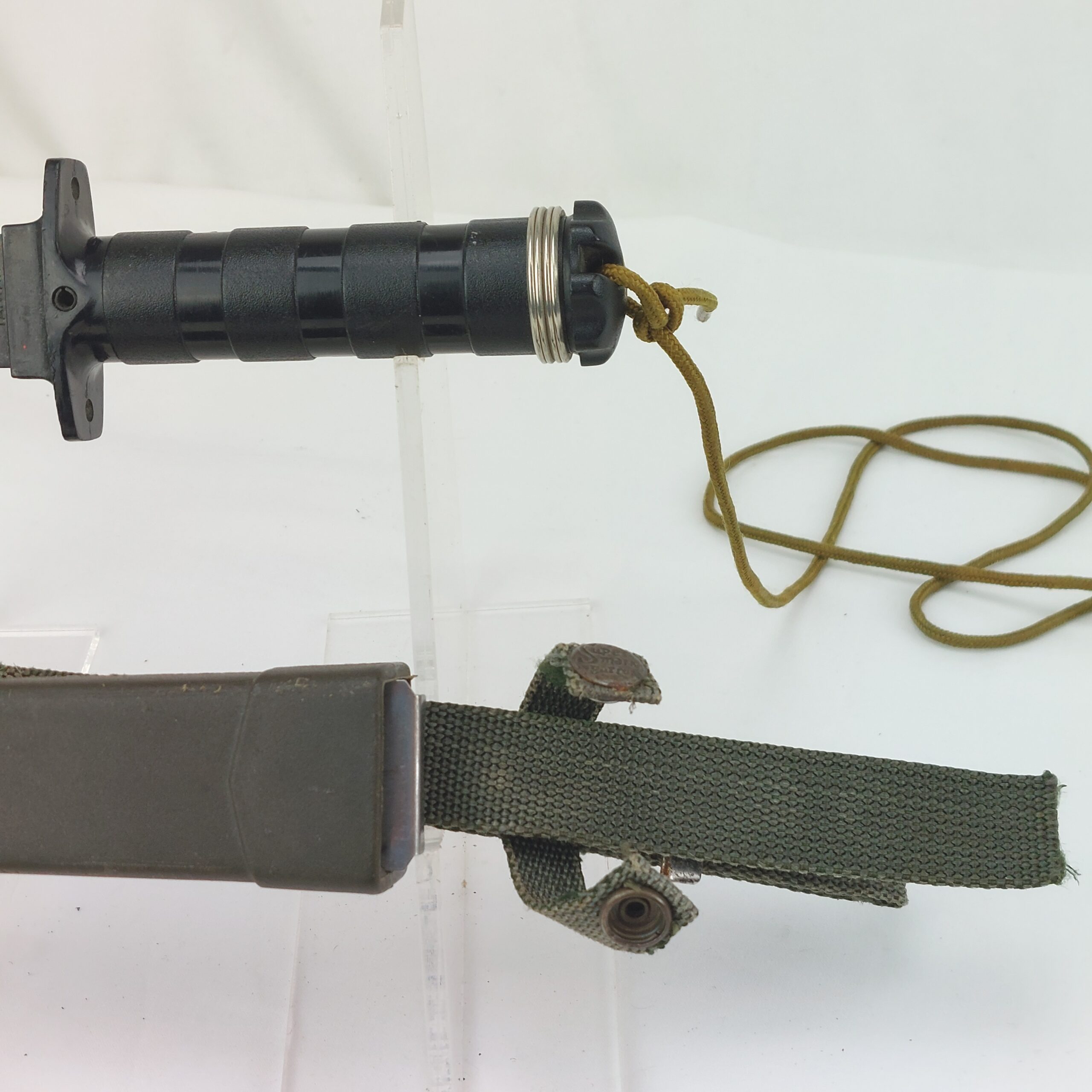 Explorer Kit Survival Knife and Scabbard - Image 2