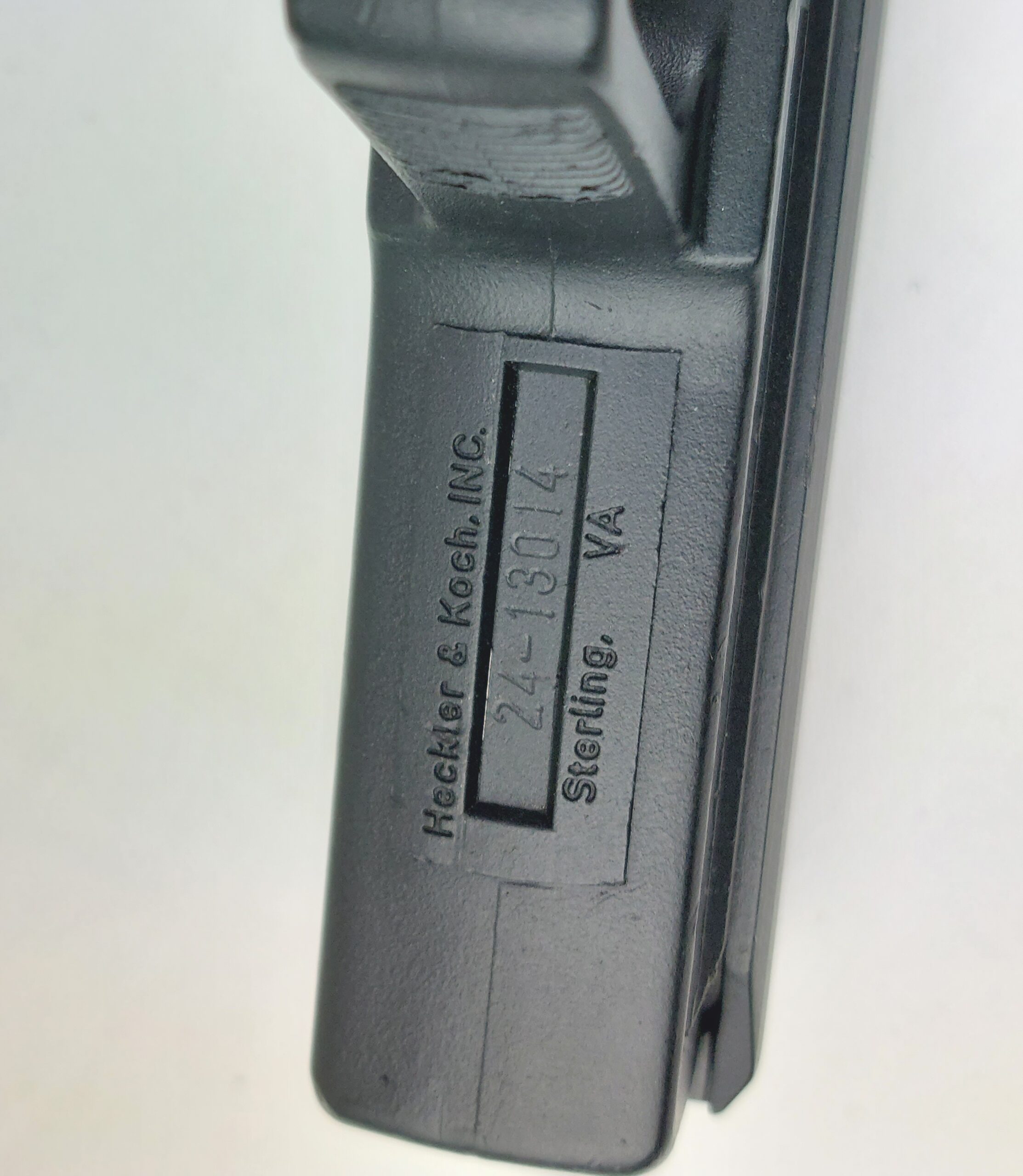German Heckler & Koch USP 9mm Automatic Pistol - Image 11