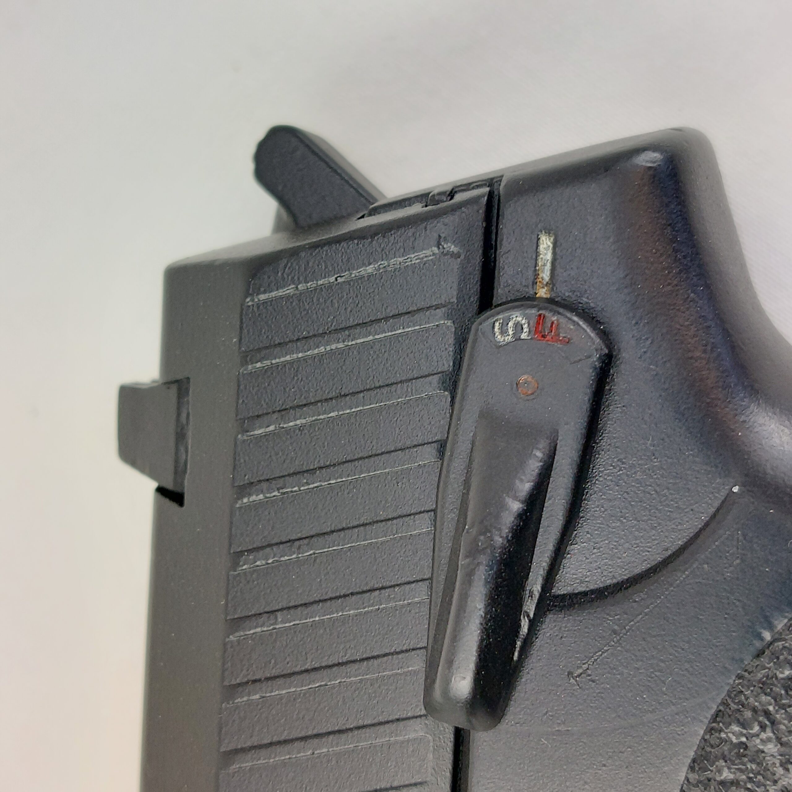 German Heckler & Koch USP 9mm Automatic Pistol - Image 14