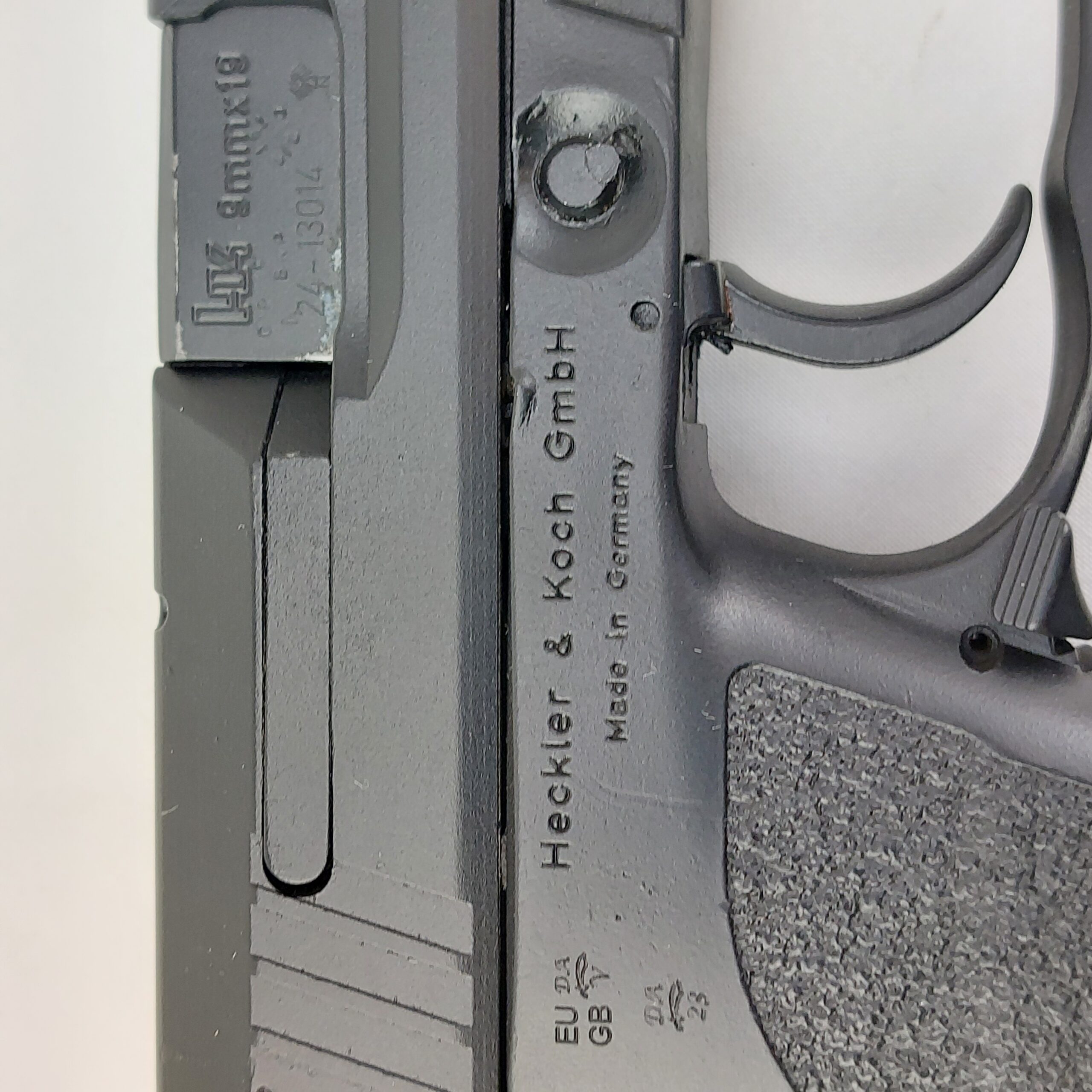 German Heckler & Koch USP 9mm Automatic Pistol - Image 15