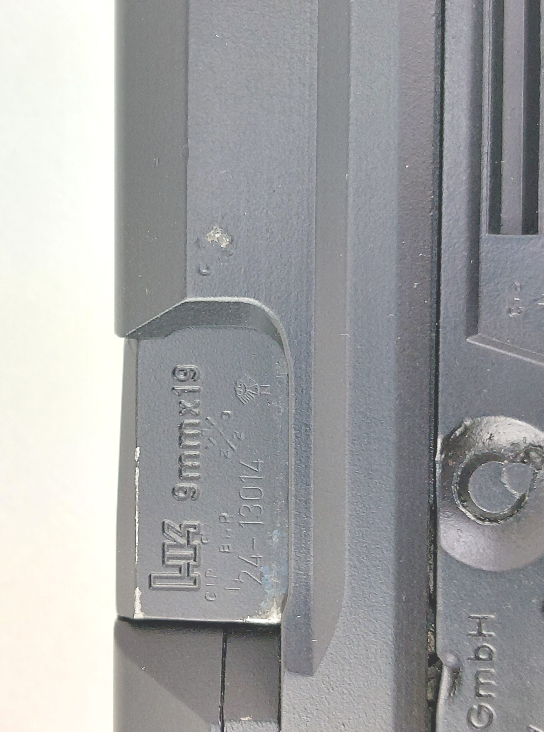 German Heckler & Koch USP 9mm Automatic Pistol - Image 16