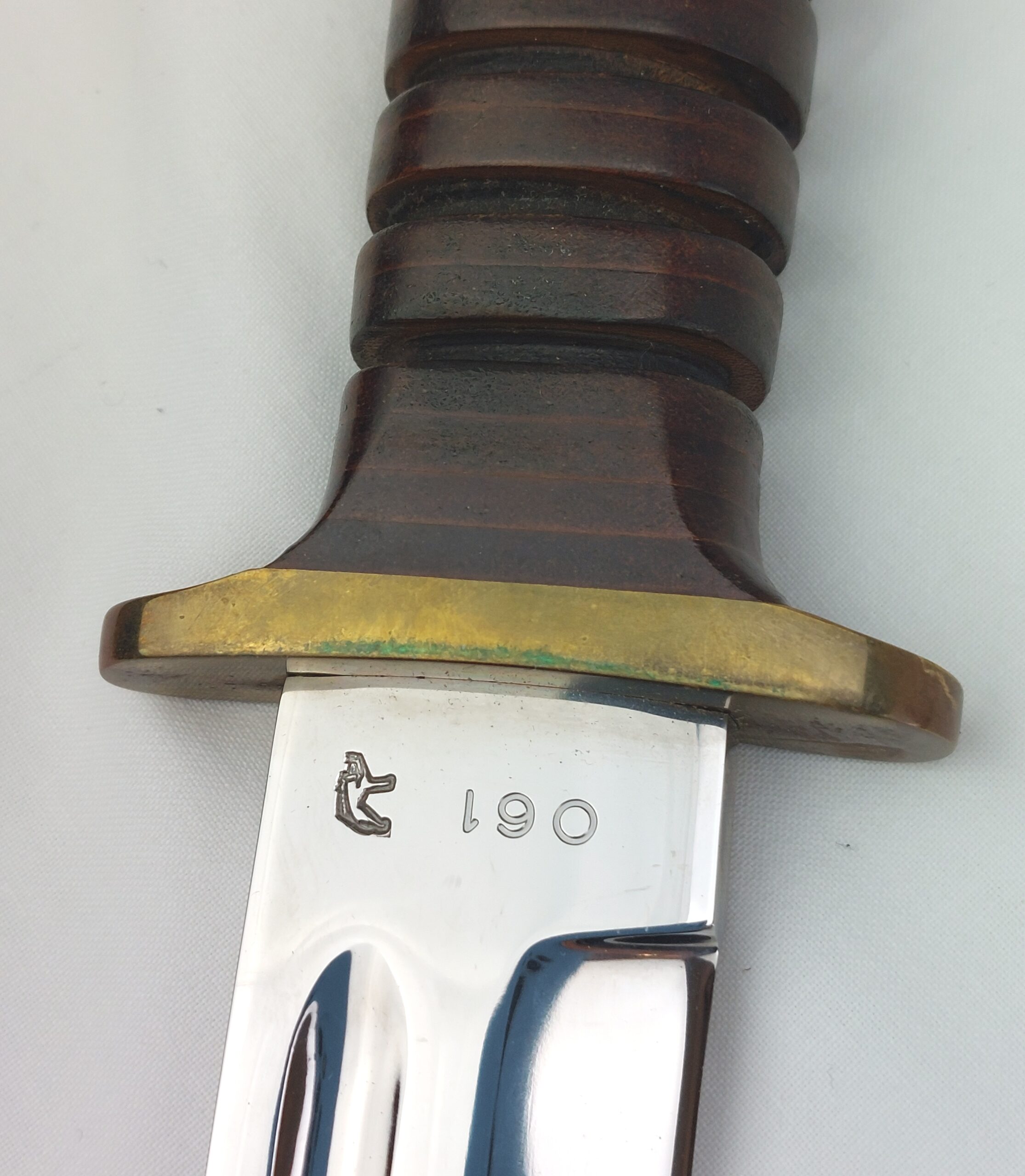 Immaculate Bowie Knife with Warthog Logo and Leather Sheath - Image 8