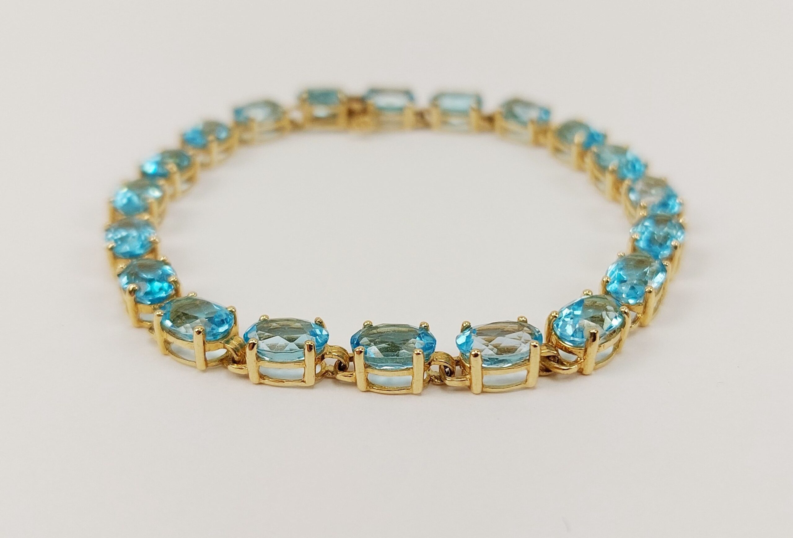 14ct Gold Blue Topaz Bracelet & Earrings Set - Image 3