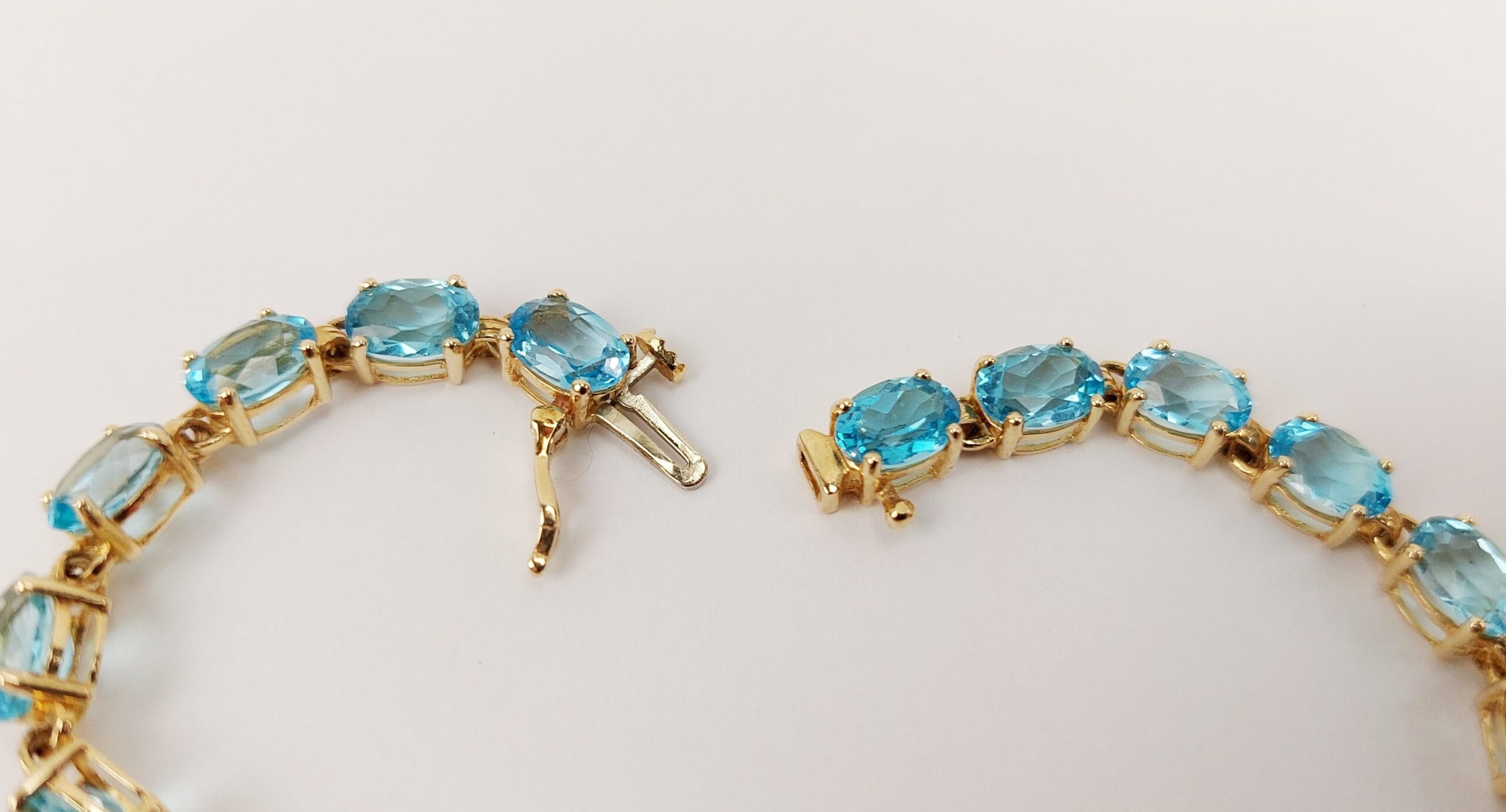 14ct Gold Blue Topaz Bracelet & Earrings Set - Image 5