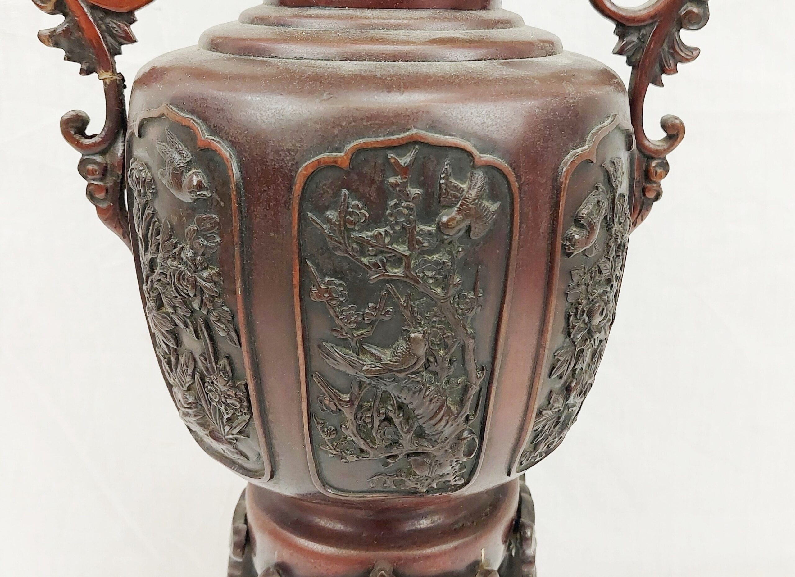 Japanese Victorian 19th Century Bronze Vase With Bird And Floral Panels - Image 10