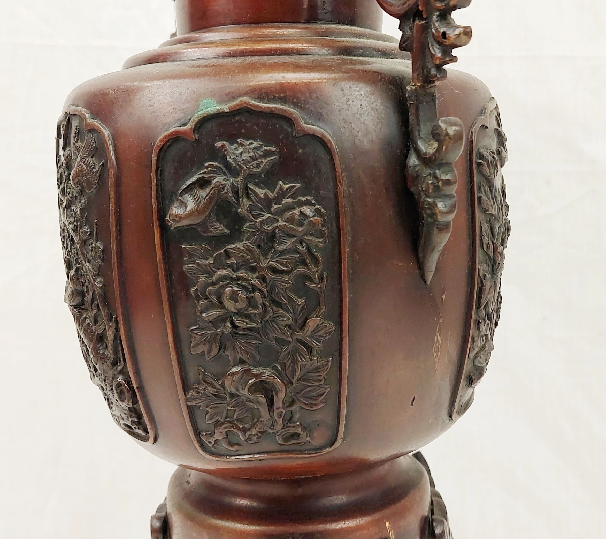 Japanese Victorian 19th Century Bronze Vase With Bird And Floral Panels - Image 12