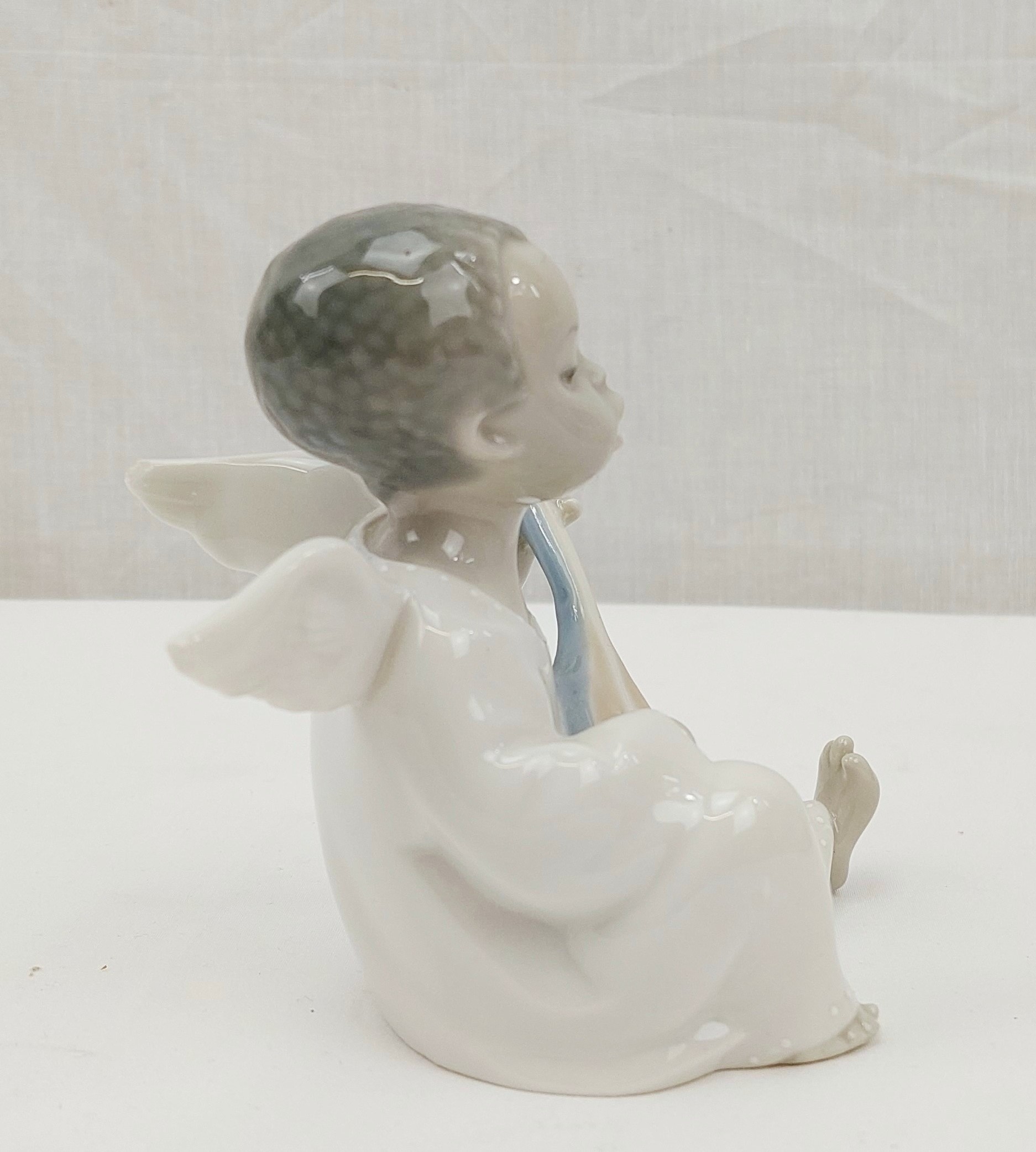Lladro 4537 Angel Ceramic Figurine - Image 2