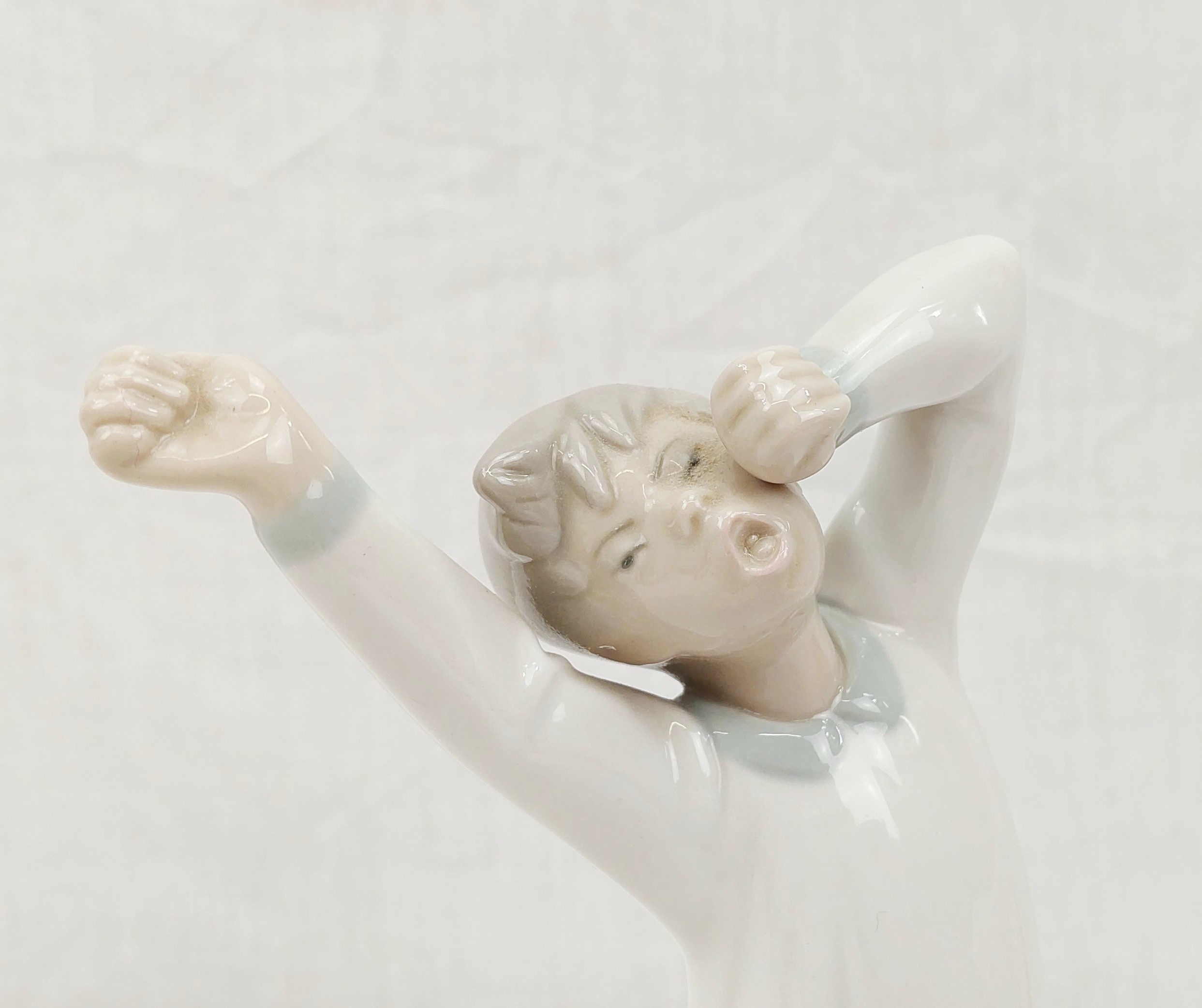 Lladro L4870 Boy Yawning Figurine - Image 3