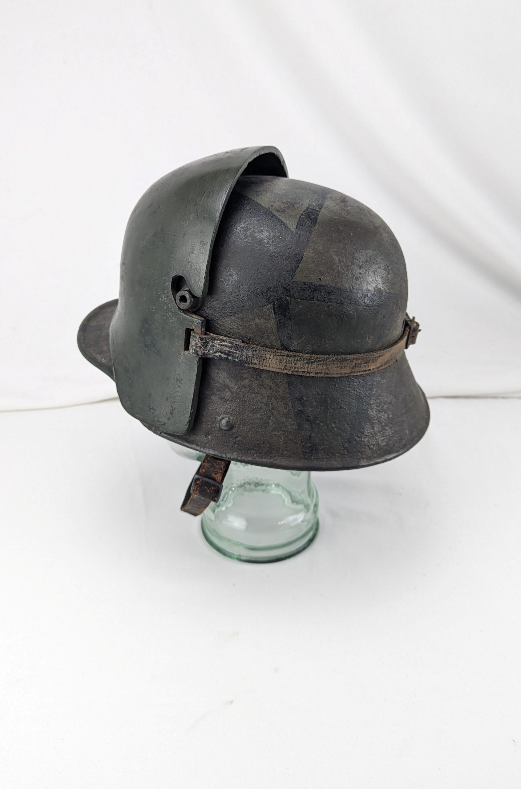 WW1 German M16 Helmet with Brow Plate (Stirnpanzer) - Image 4