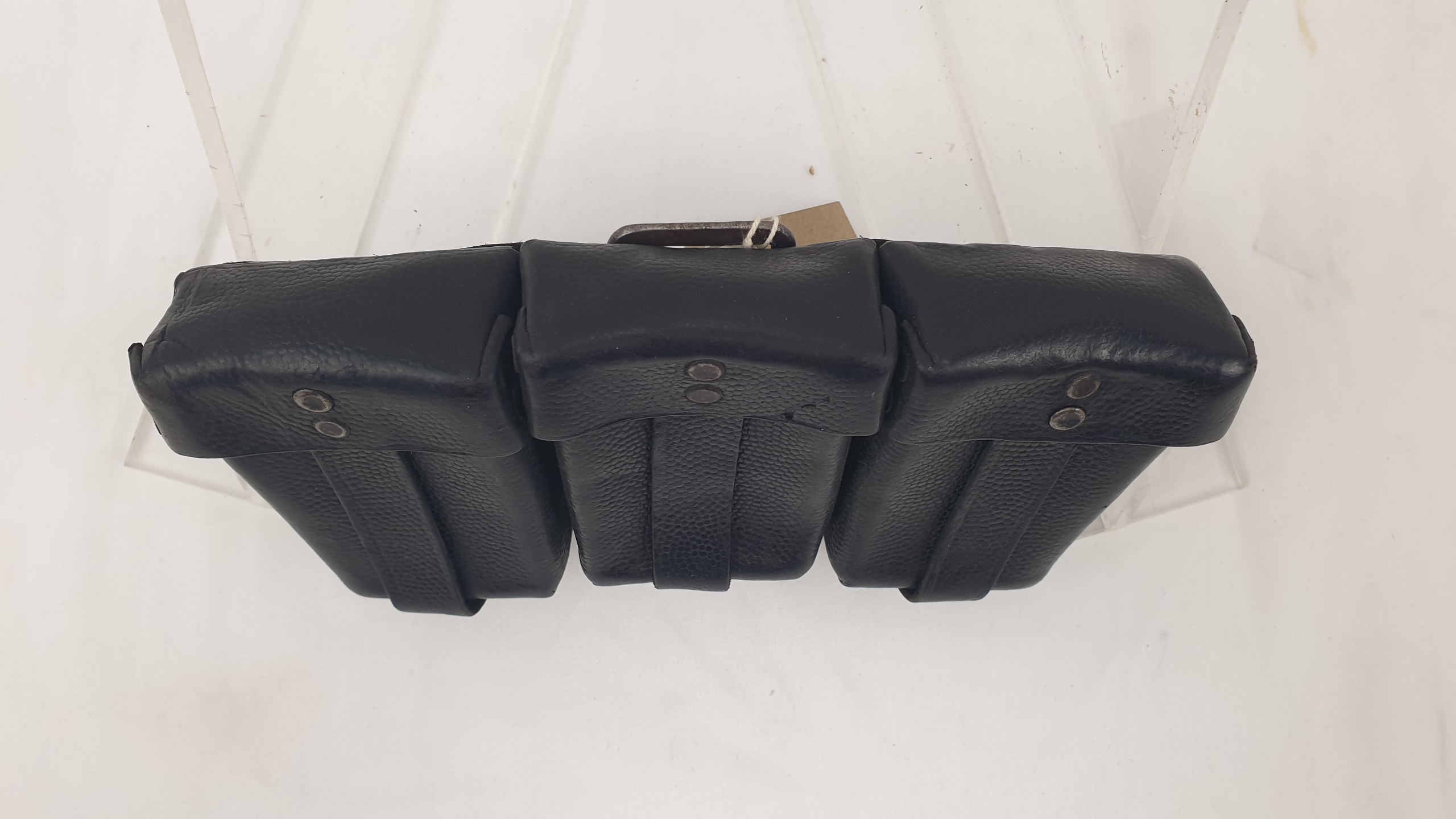 WW2 German K98 Leather Mauser Ammo Pouch - Image 2