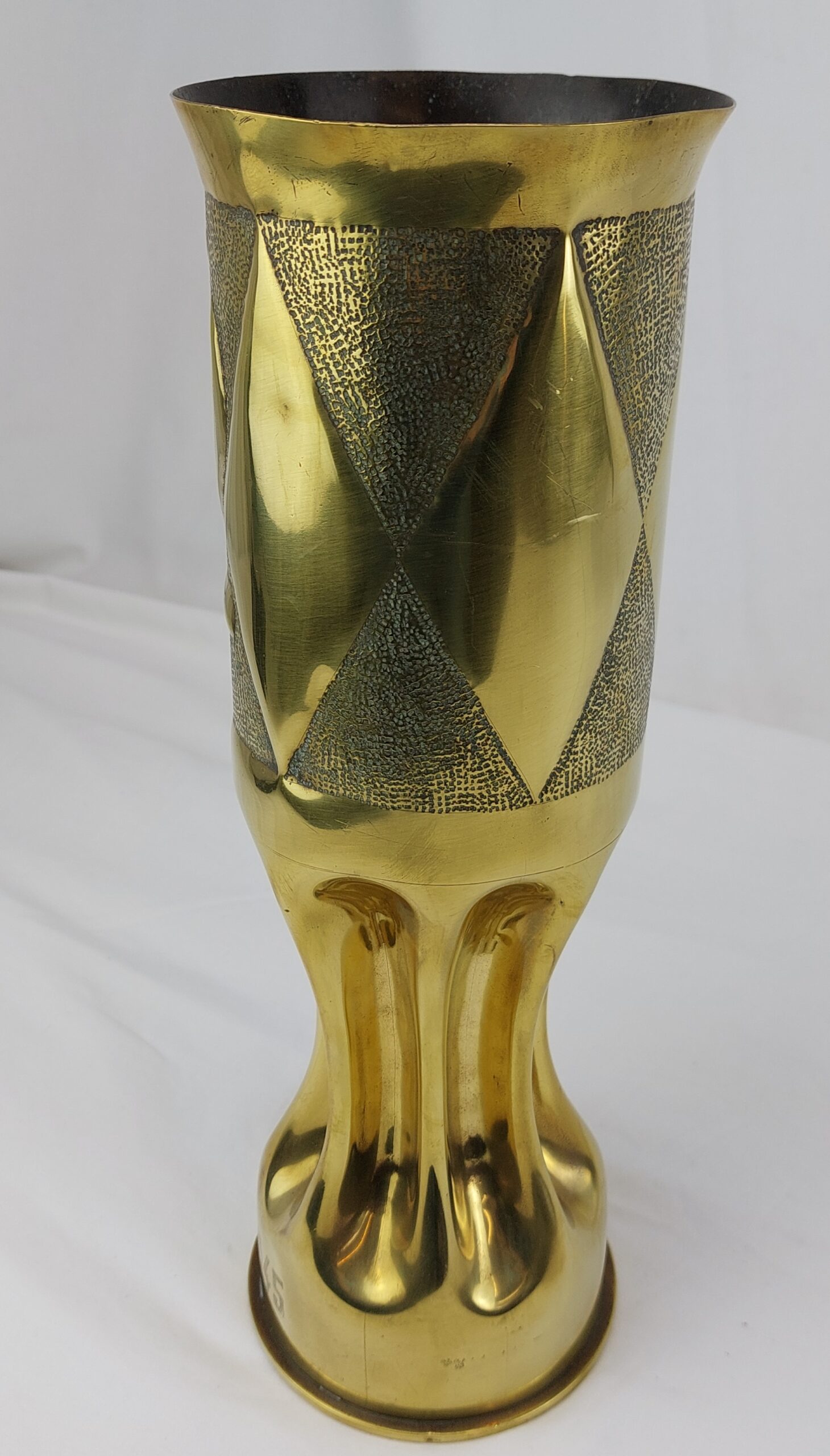 WW2, Ornate, French Trench Art, Brass 'Guerre 1939, 1945' Vase. Made from 105 MM M14 Type 1 Shell, dated 1944 - Image 8