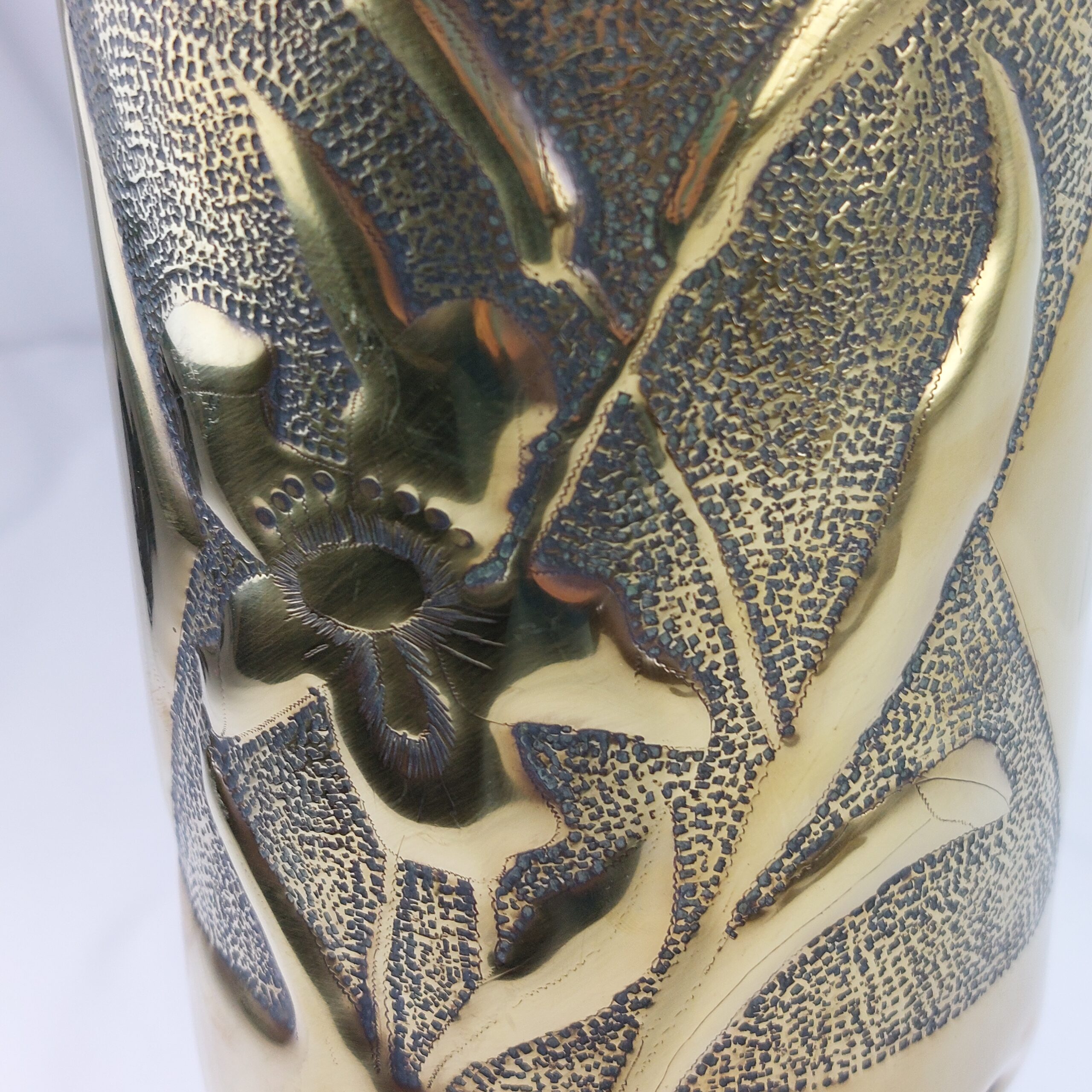 WW2, Ornate, Trench Art, Brass 'Souvenir' Vase, Made from 105 MM M14 Type 1 Shell, dated 1944 - Image 2